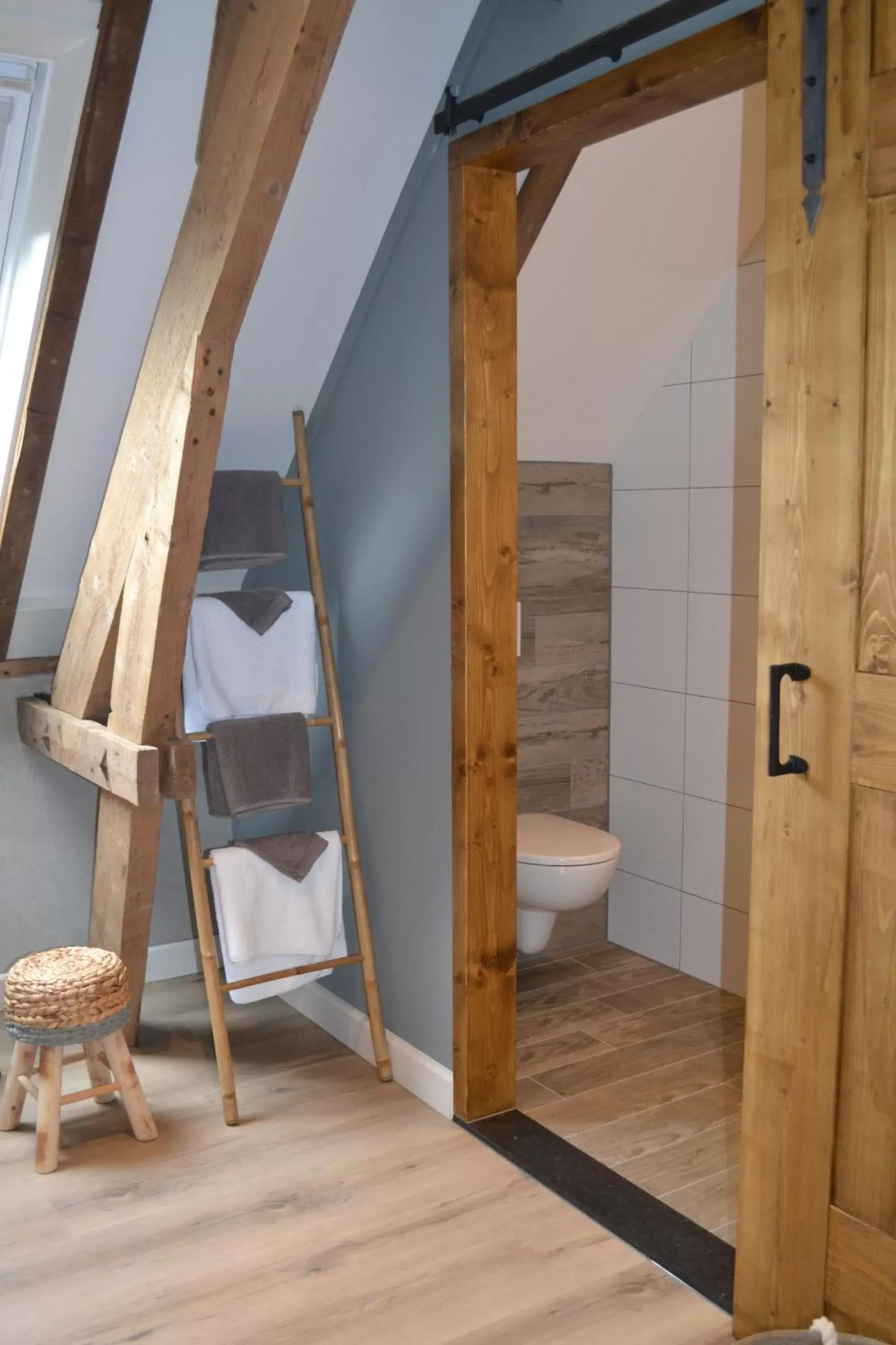 Bedroom, Bathroom in Bed & Breakfast aan de Beek