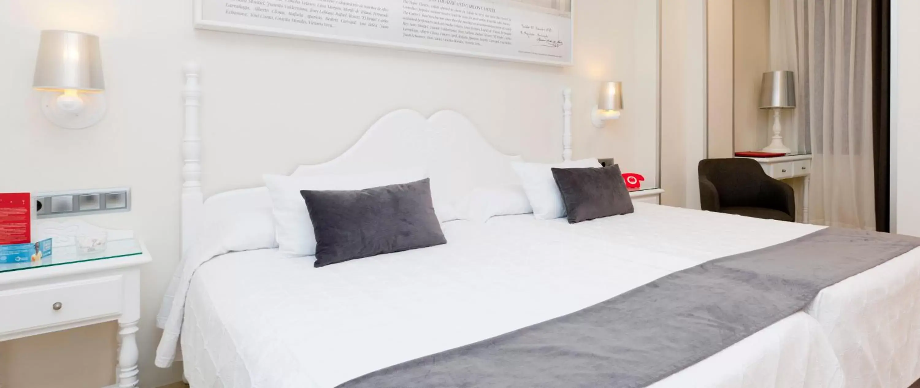 Bed in Hotel Carlos V Bed in Hotel Carlos V