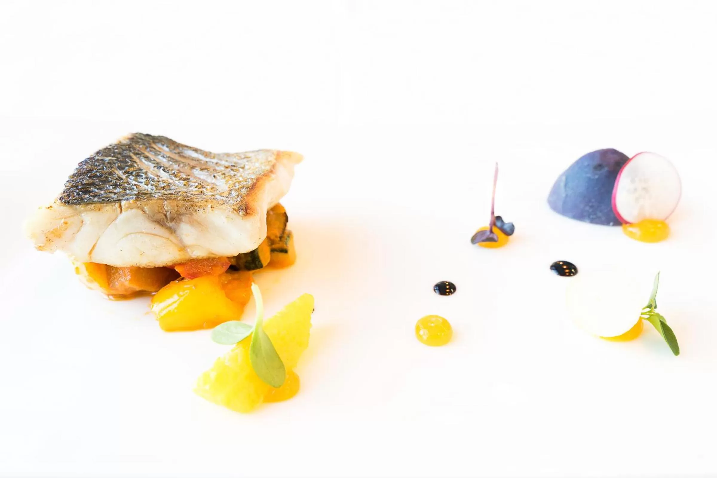 Food and drinks in NIDUM - Casual Luxury Hotel