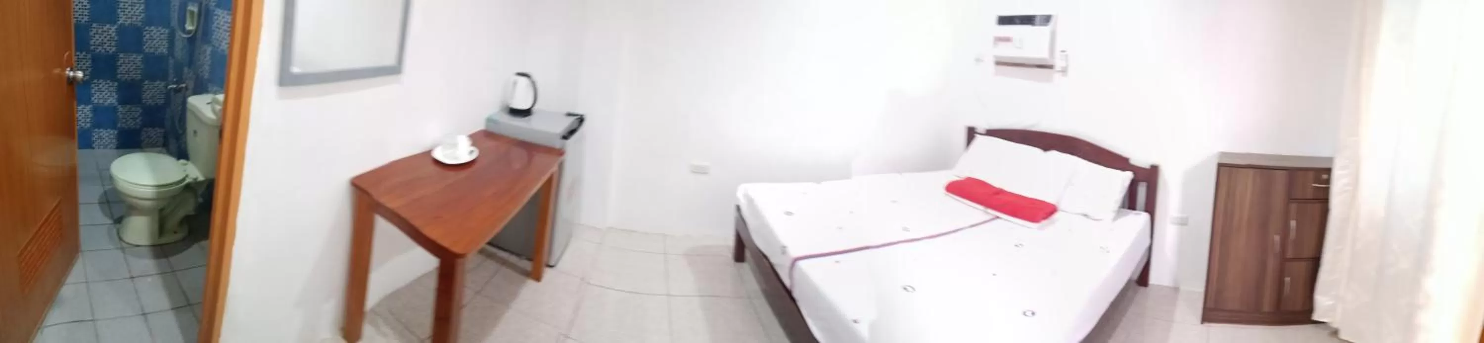 Bathroom in Pacifico Seaside Lodge