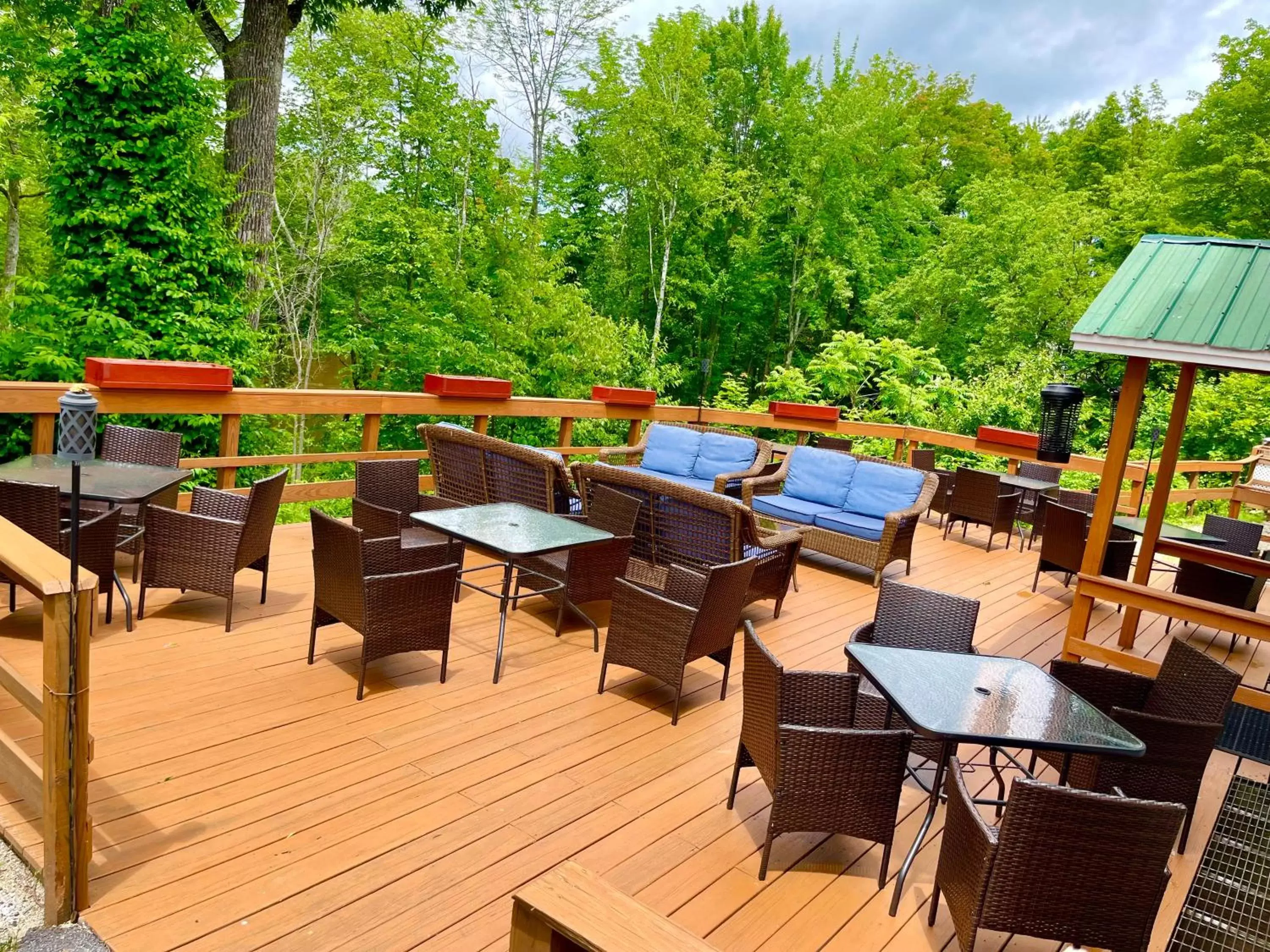 Patio in Merrill Farm Inn