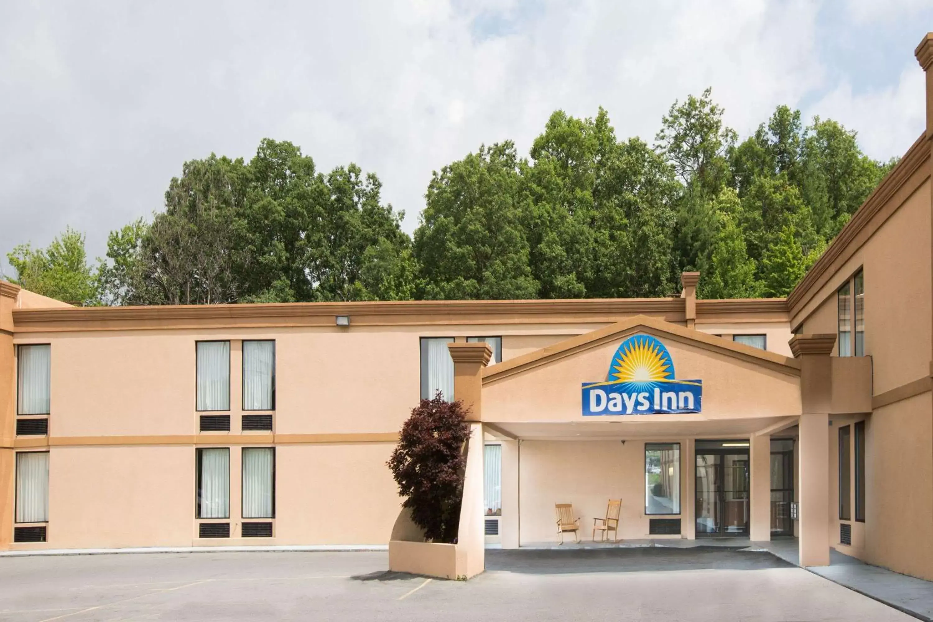 Property building in Days Inn by Wyndham Mount Hope