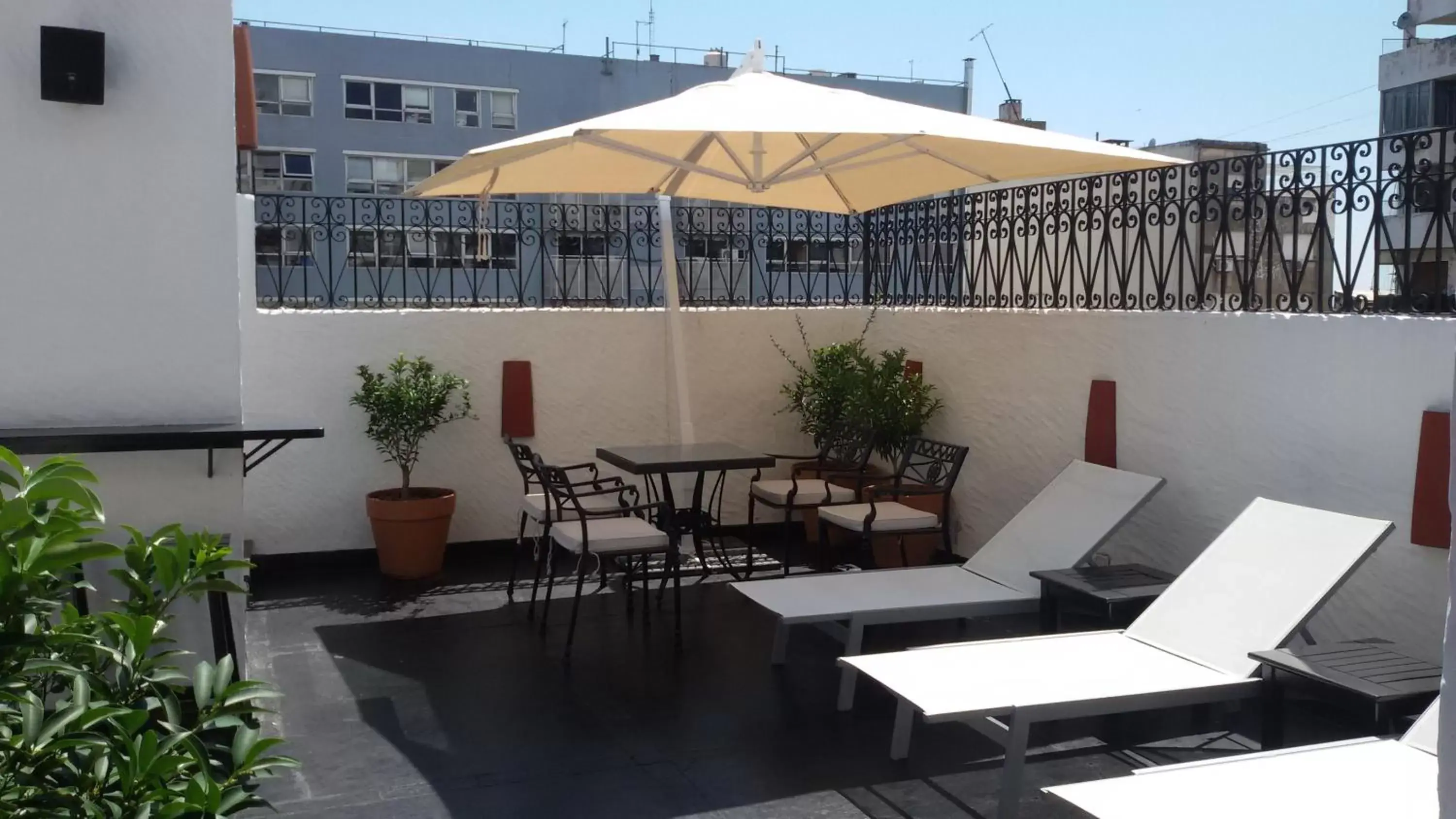 Balcony/Terrace in Melia Recoleta Plaza Hotel