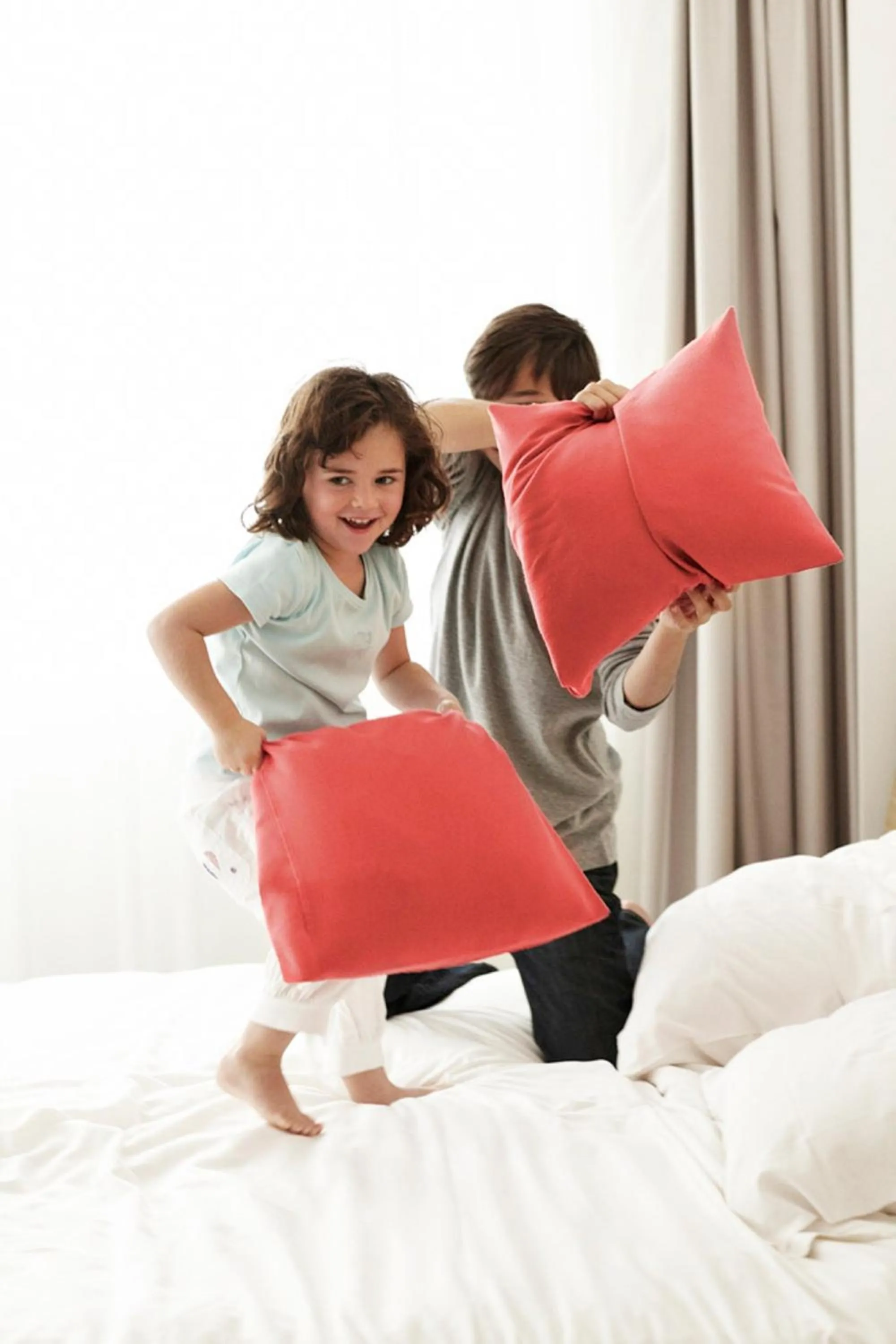 Bed in Novotel Paris Créteil Le Lac