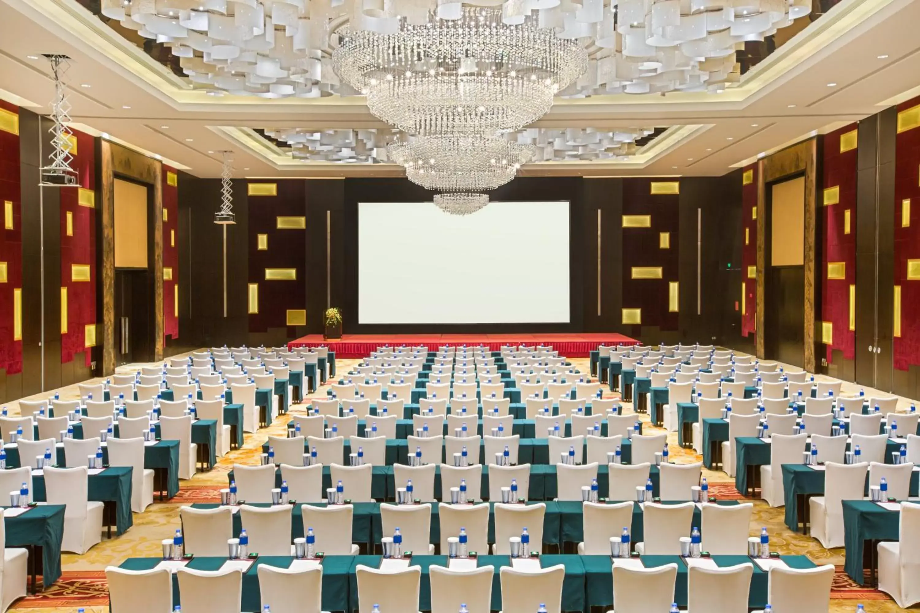 Banquet/Function facilities in Crowne Plaza Guangzhou Huadu, an IHG Hotel