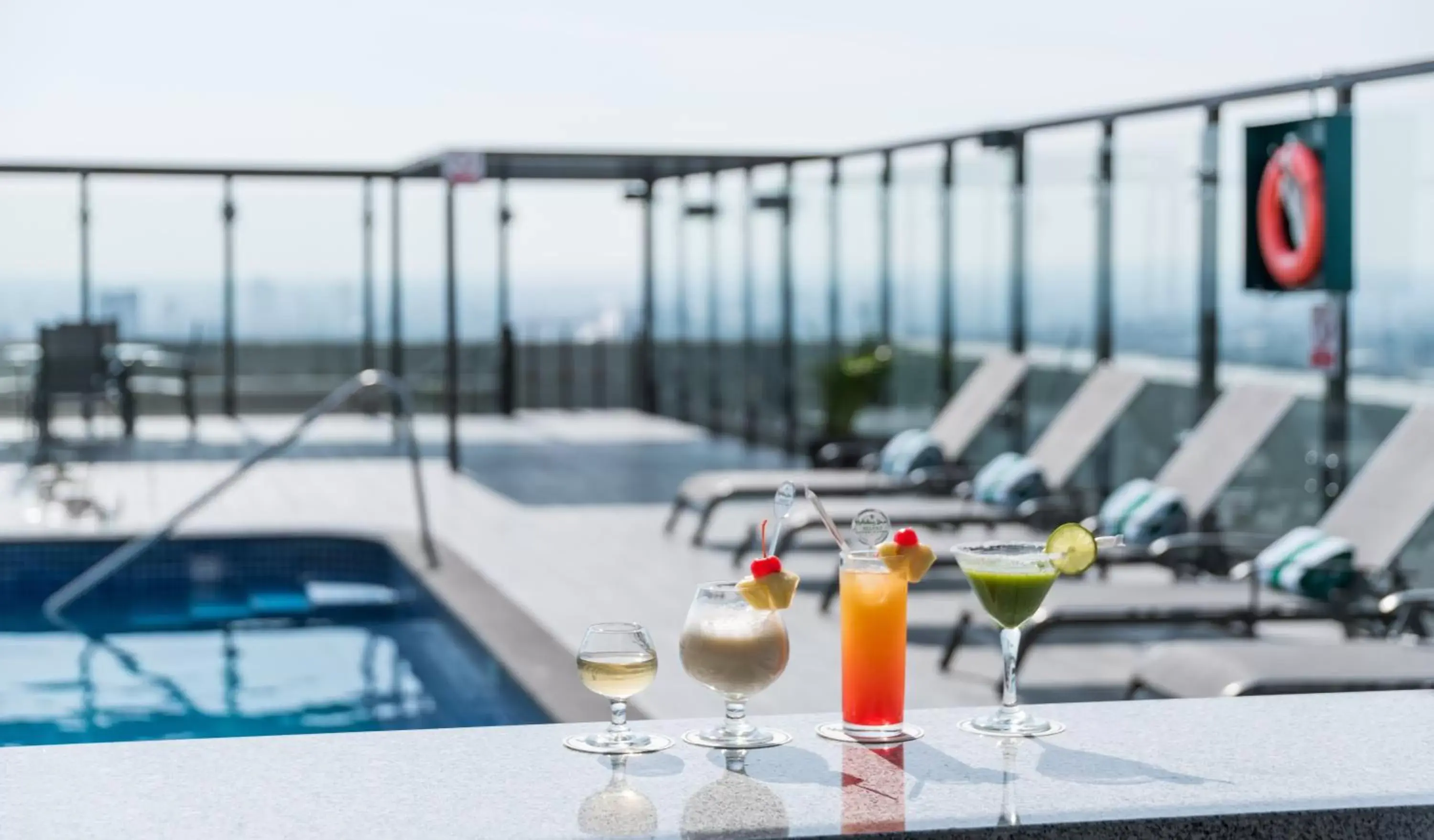 Swimming pool in Holiday Inn Guadalajara Select, an IHG Hotel