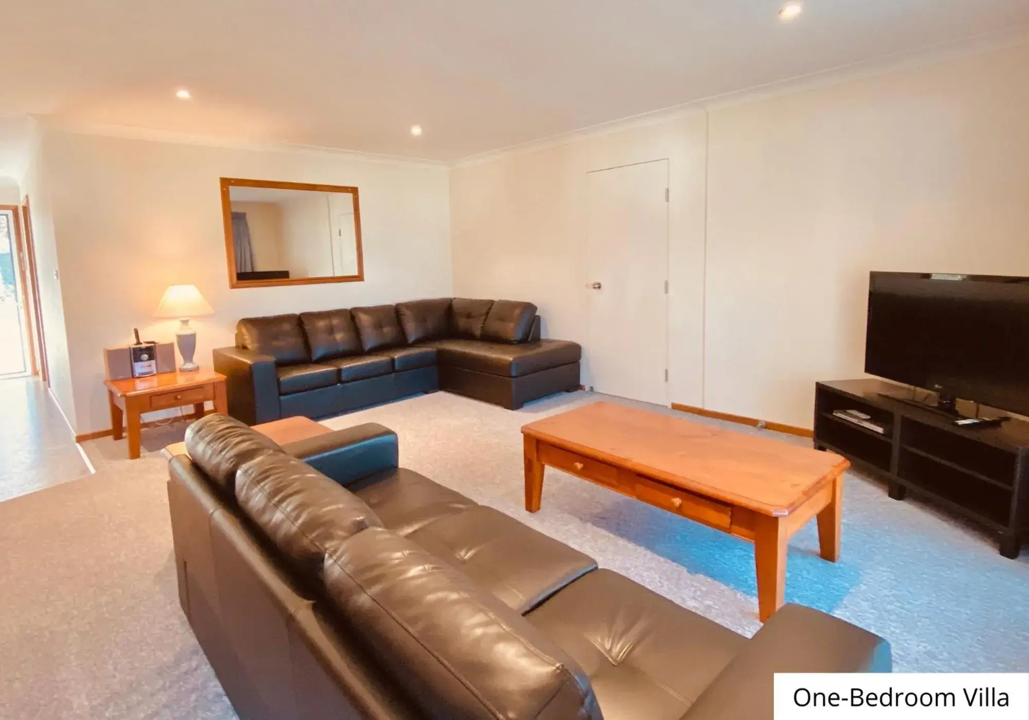 Living room, Seating Area in Pokolbin Village Estate