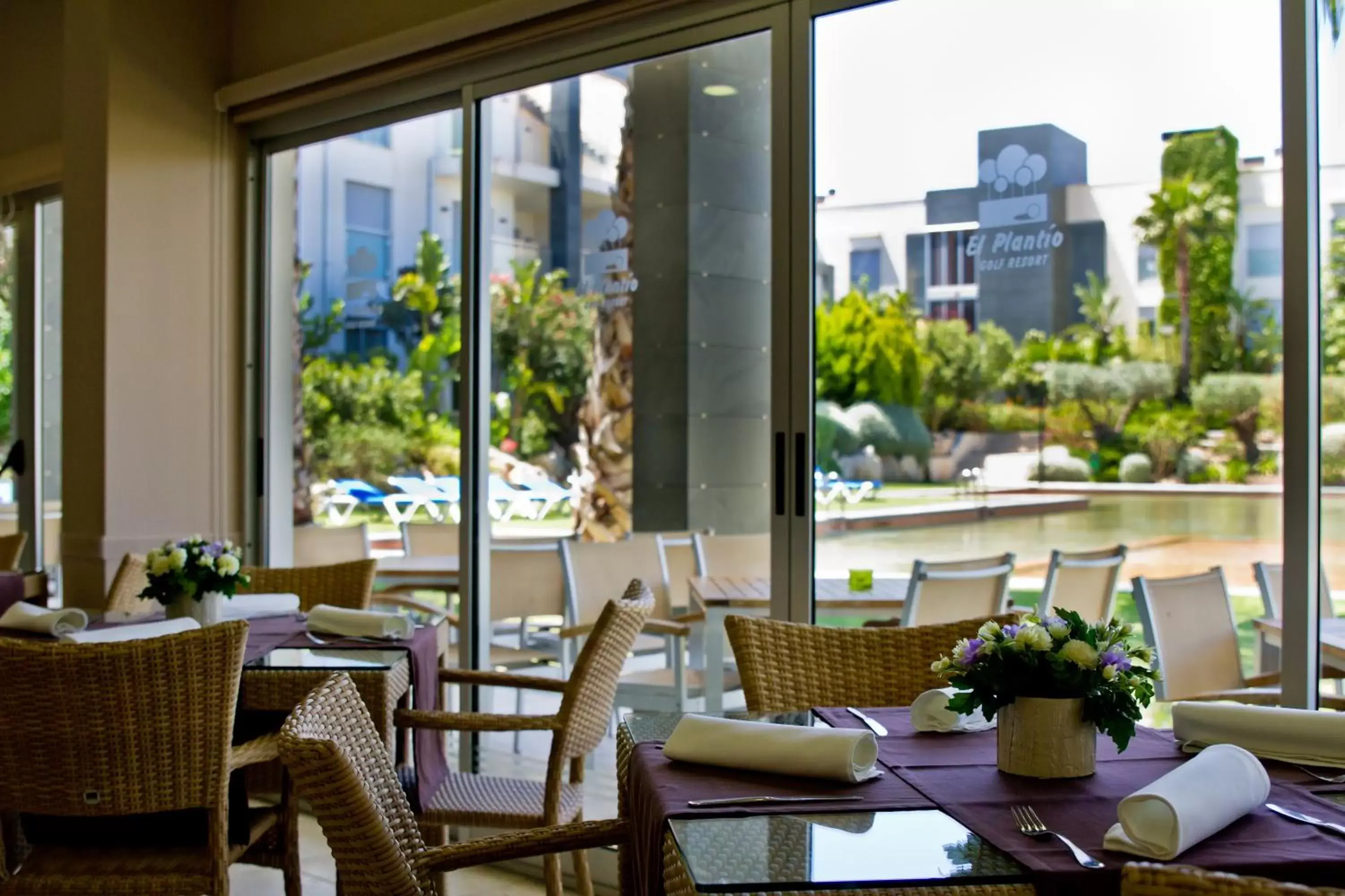 Restaurant/places to eat in El Plantío Golf Resort Restaurant/places to eat in El Plantío Golf Resort