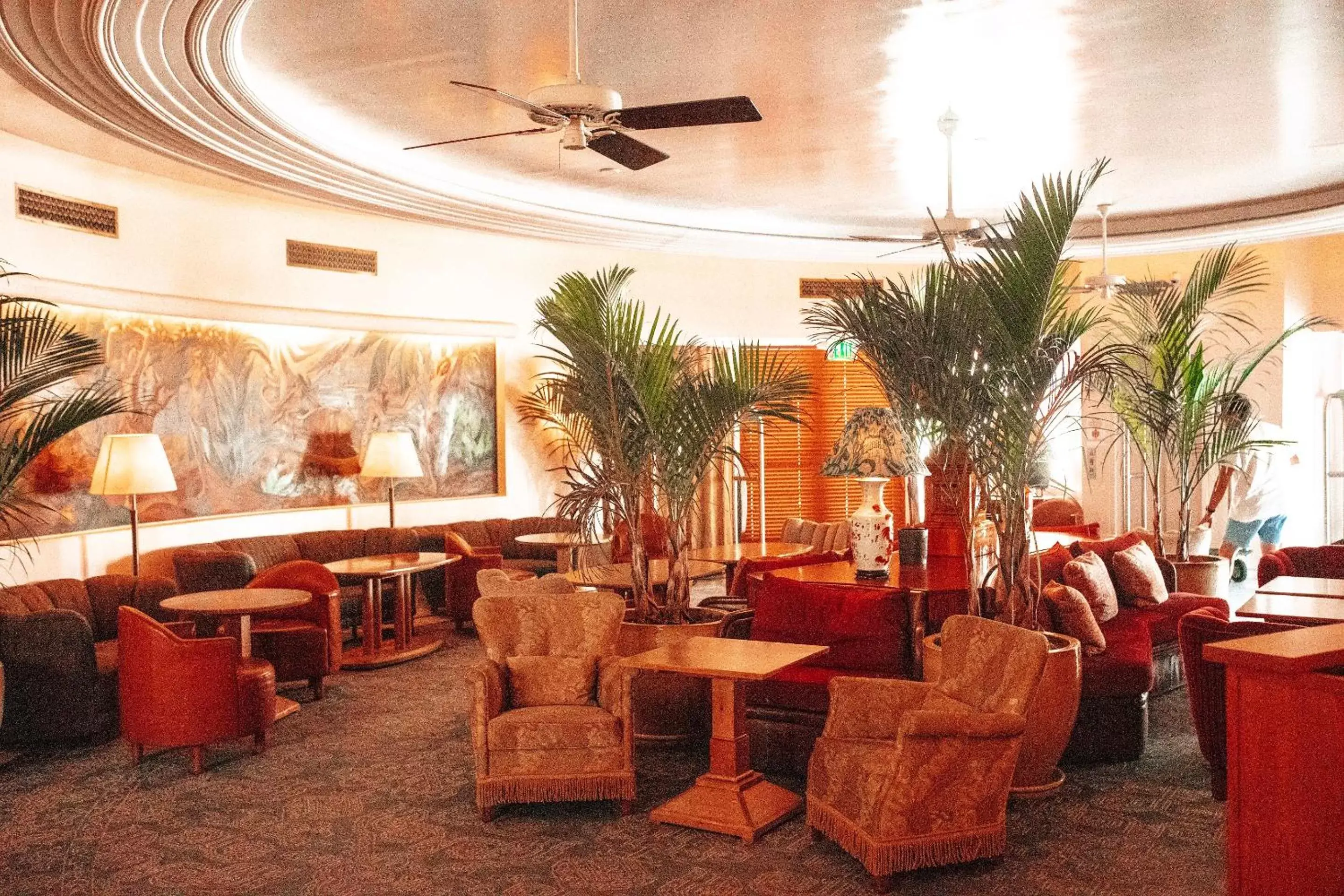 Lounge or bar, Restaurant/Places to Eat in The Plymouth South Beach