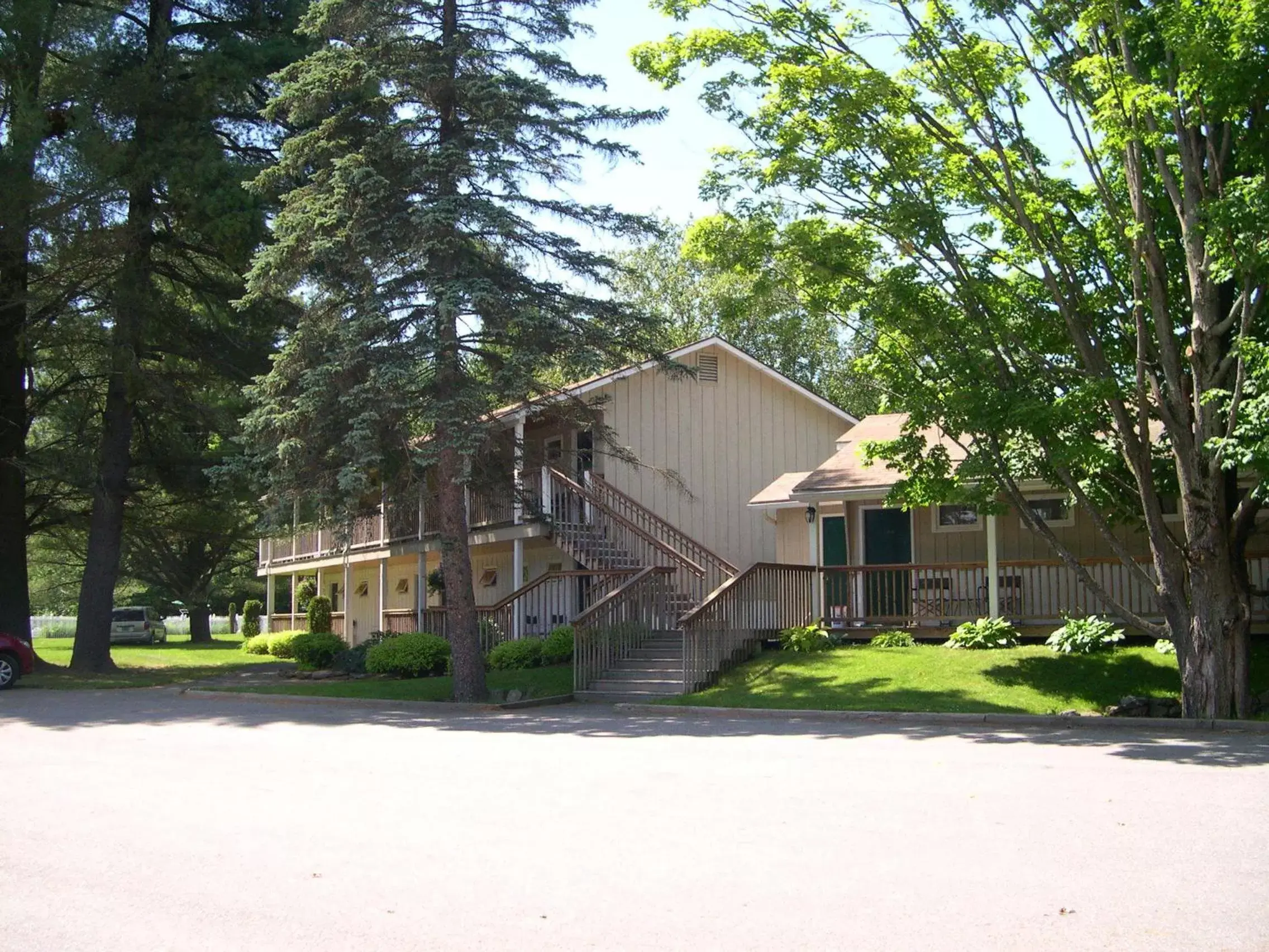 Facade/entrance, Property Building in Stowe Motel & Snowdrift