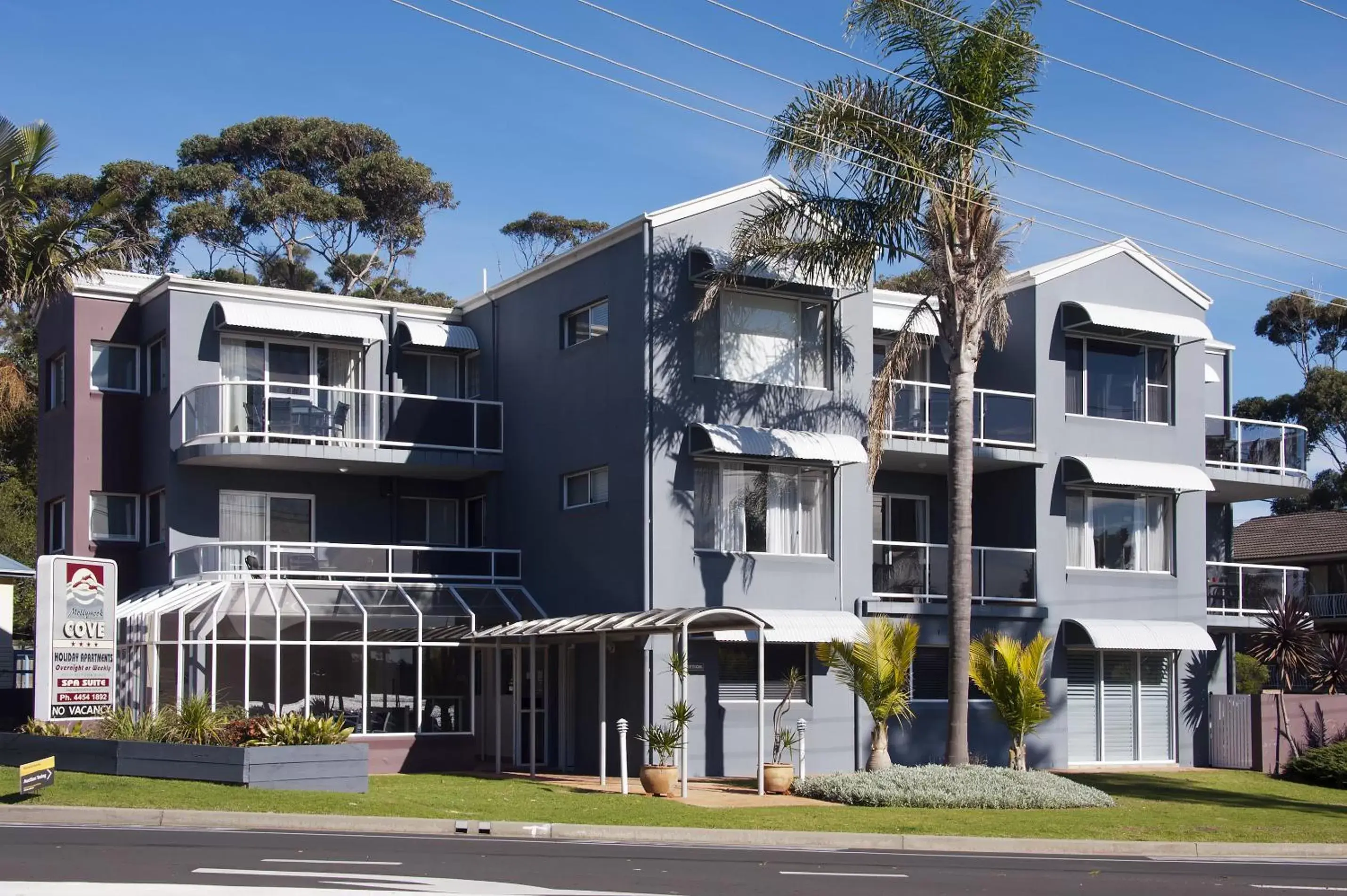 Property Building in Mollymook Cove Apartments