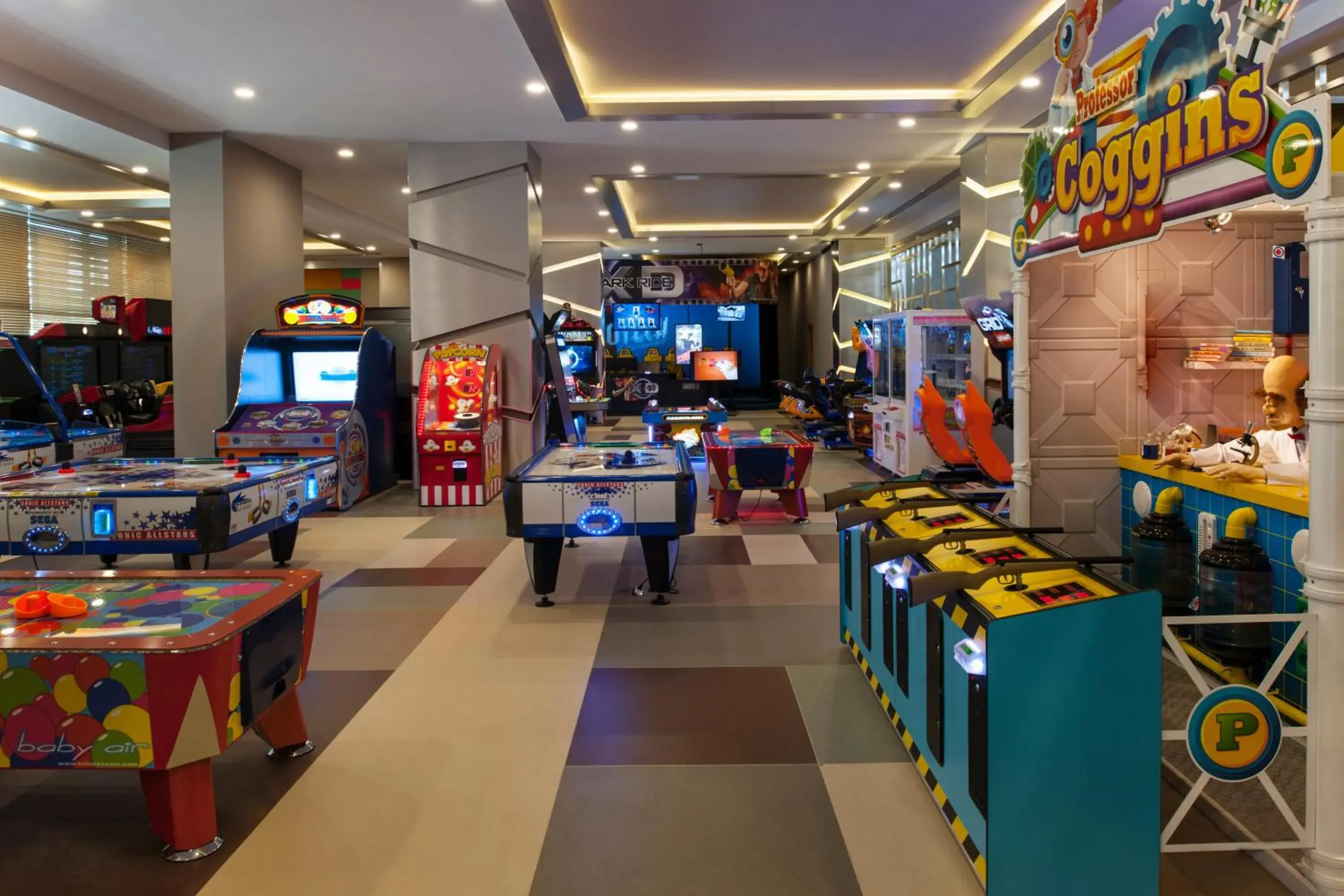 Game Room, Restaurant/Places to Eat in Regnum Carya