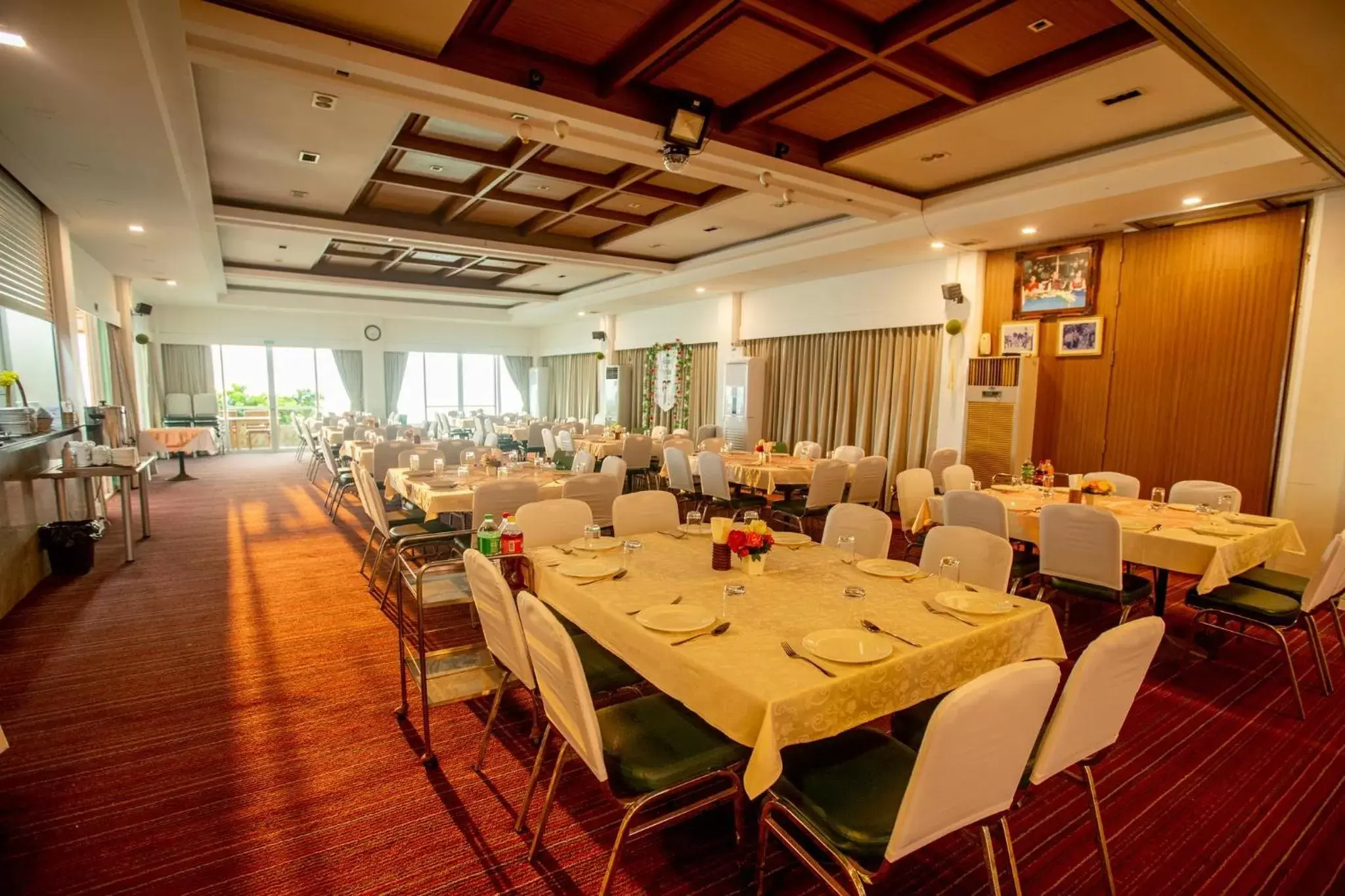 Meeting/conference room, Restaurant/Places to Eat in Sailom Hotel Hua Hin - SHA Extra Plus