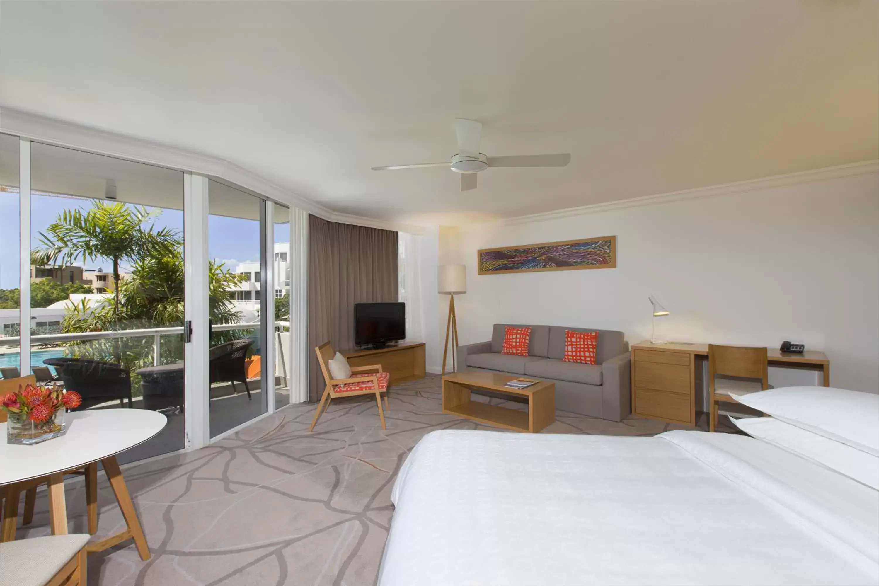 Pool view, Bed in Sofitel Noosa Pacific Resort Pool view, Bed in Sofitel Noosa Pacific Resort