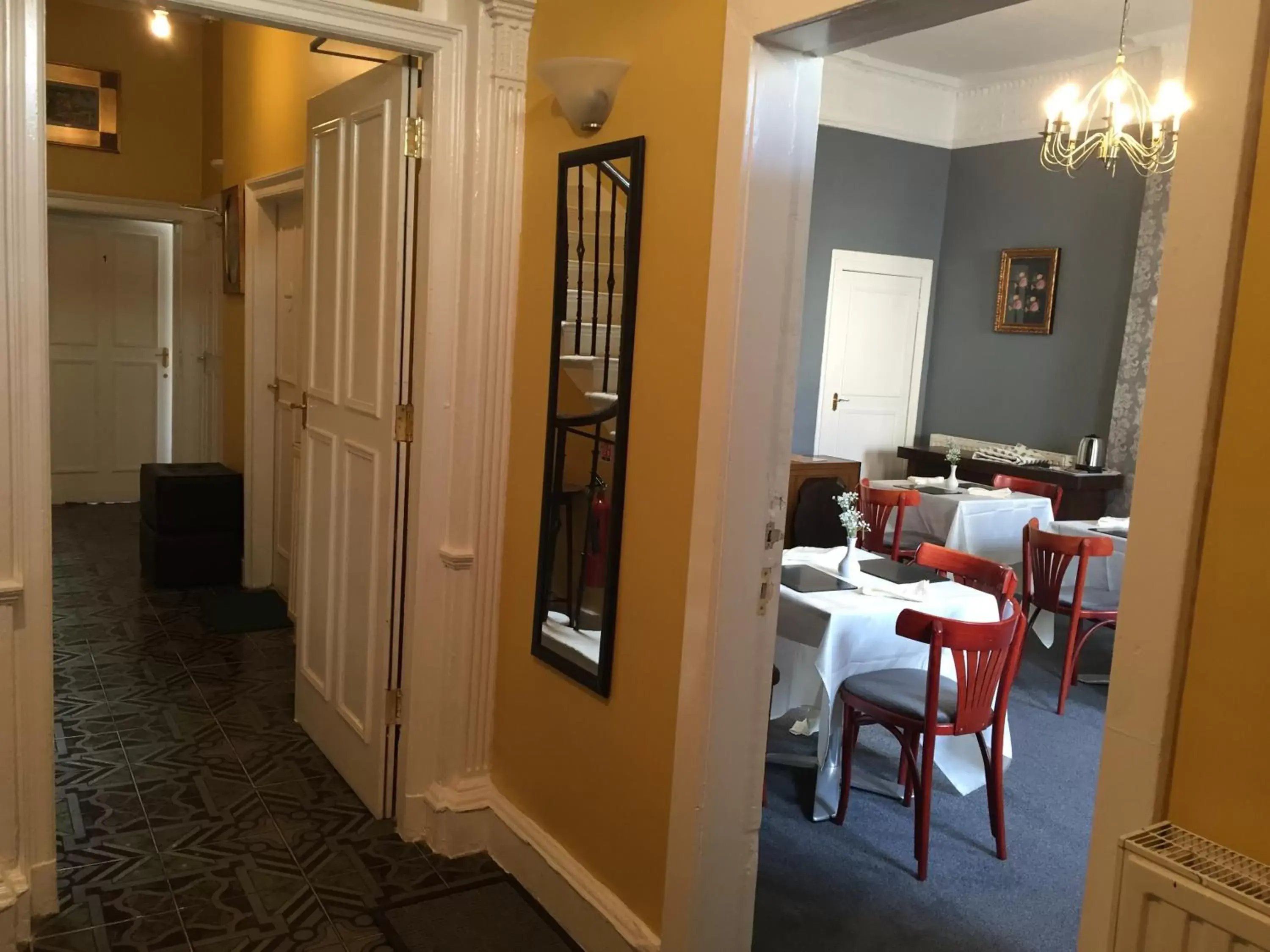 Food and drinks, Restaurant/Places to Eat in 16 Pilrig Guest House