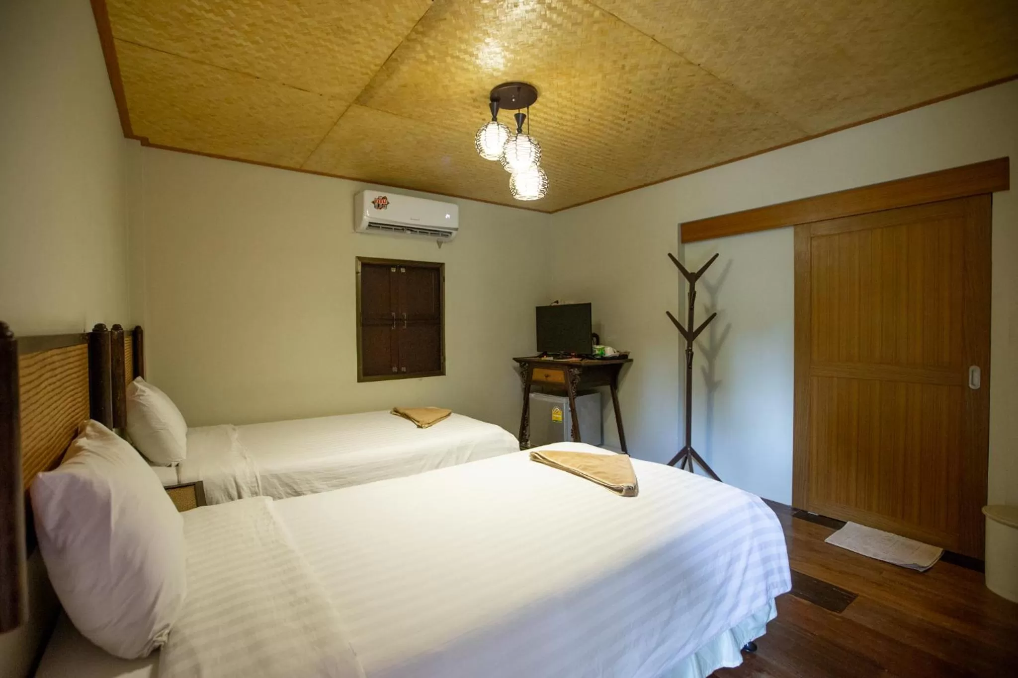 Bedroom, Bed in Ruan Kanchanok