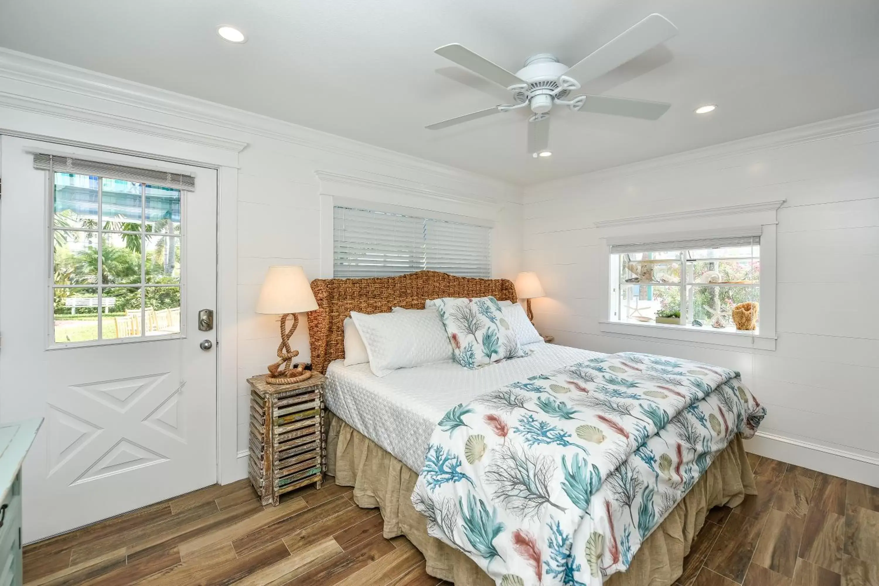 Bedroom, Bed in Tropical Breeze Resort