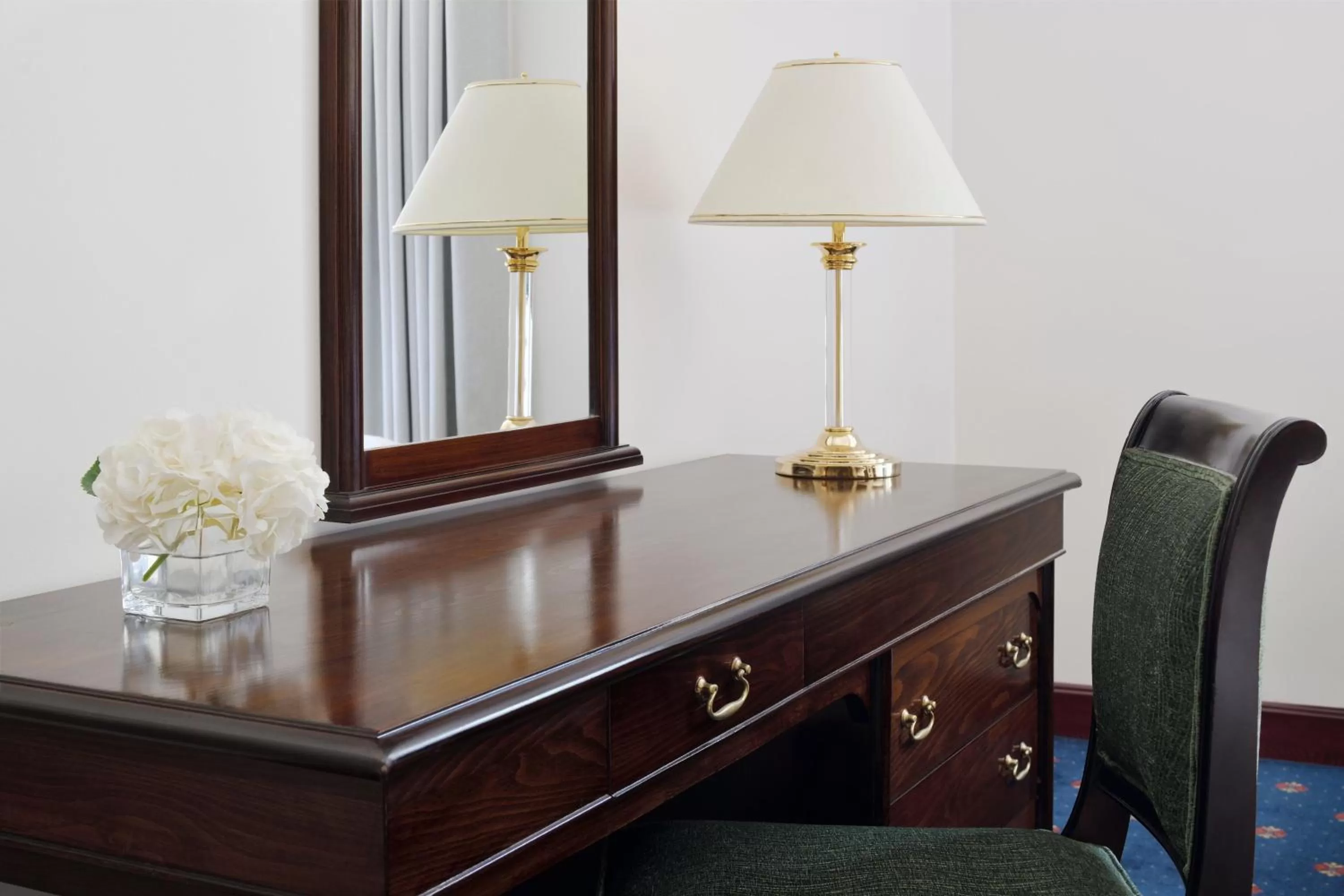 Photo of the whole room in InterContinental Dar Al Hijra Madinah by IHG