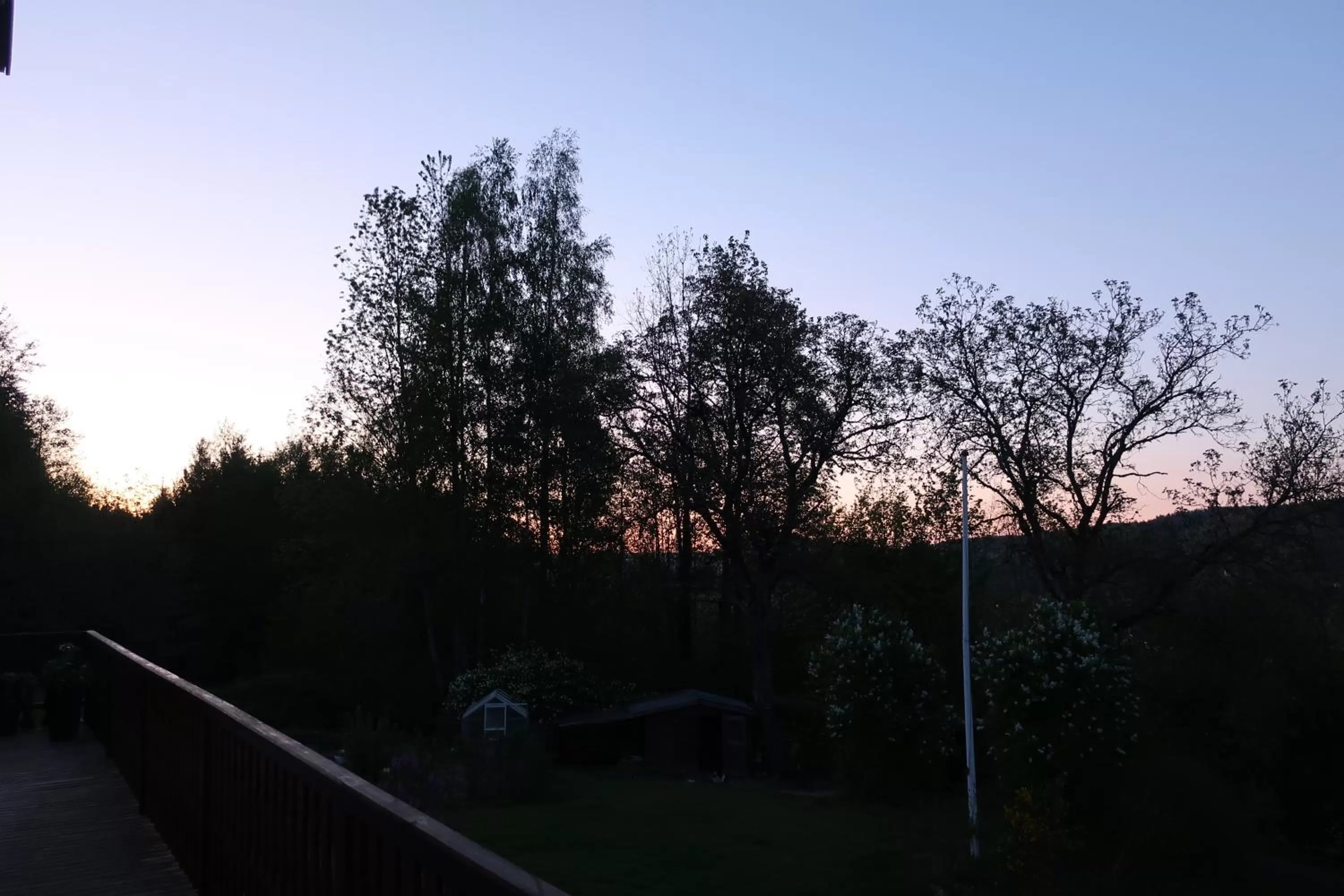 Garden view in chambres d'hôtes le Chêne