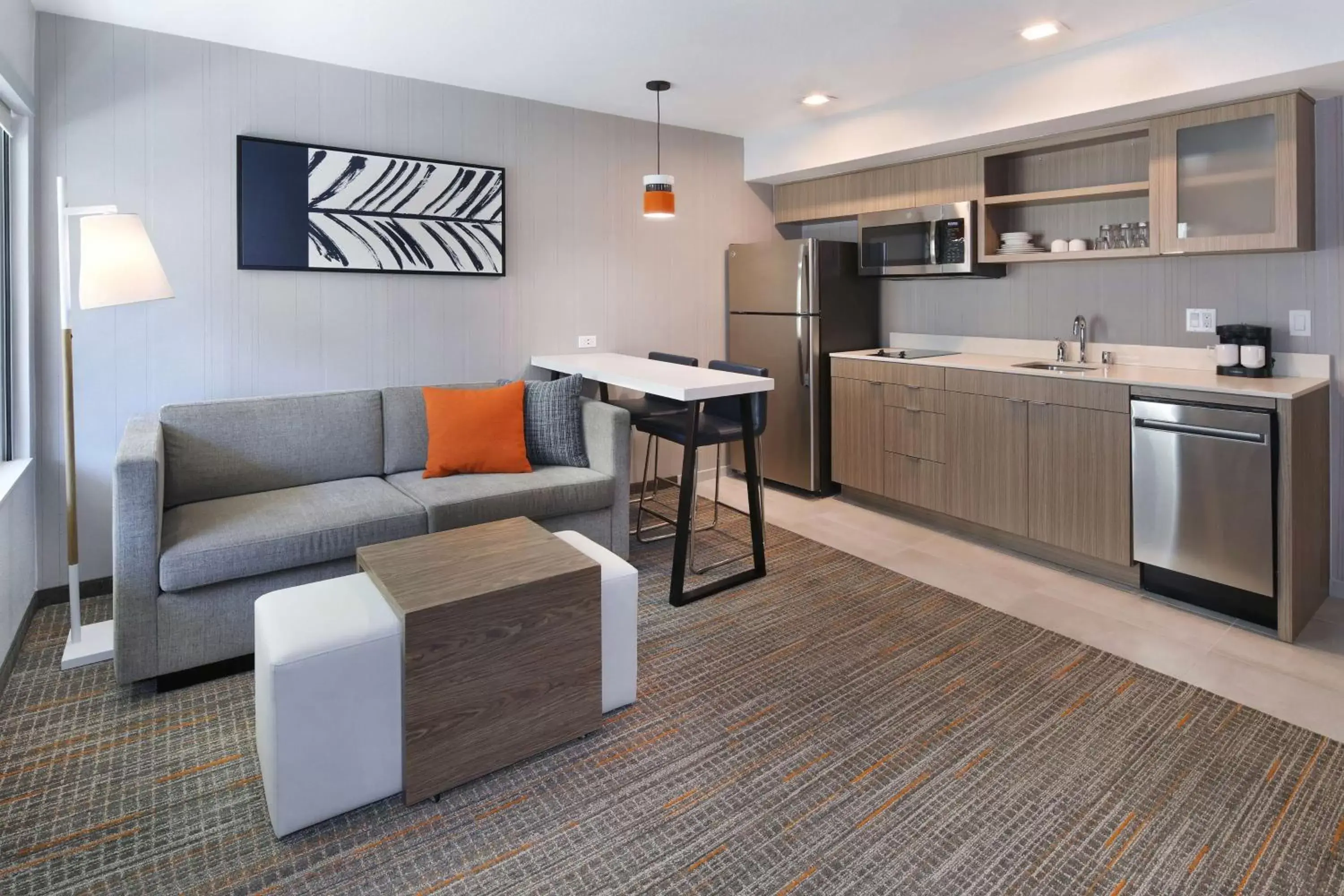 Living room, Kitchen/Kitchenette in Homewood Suites By Hilton San Diego Central