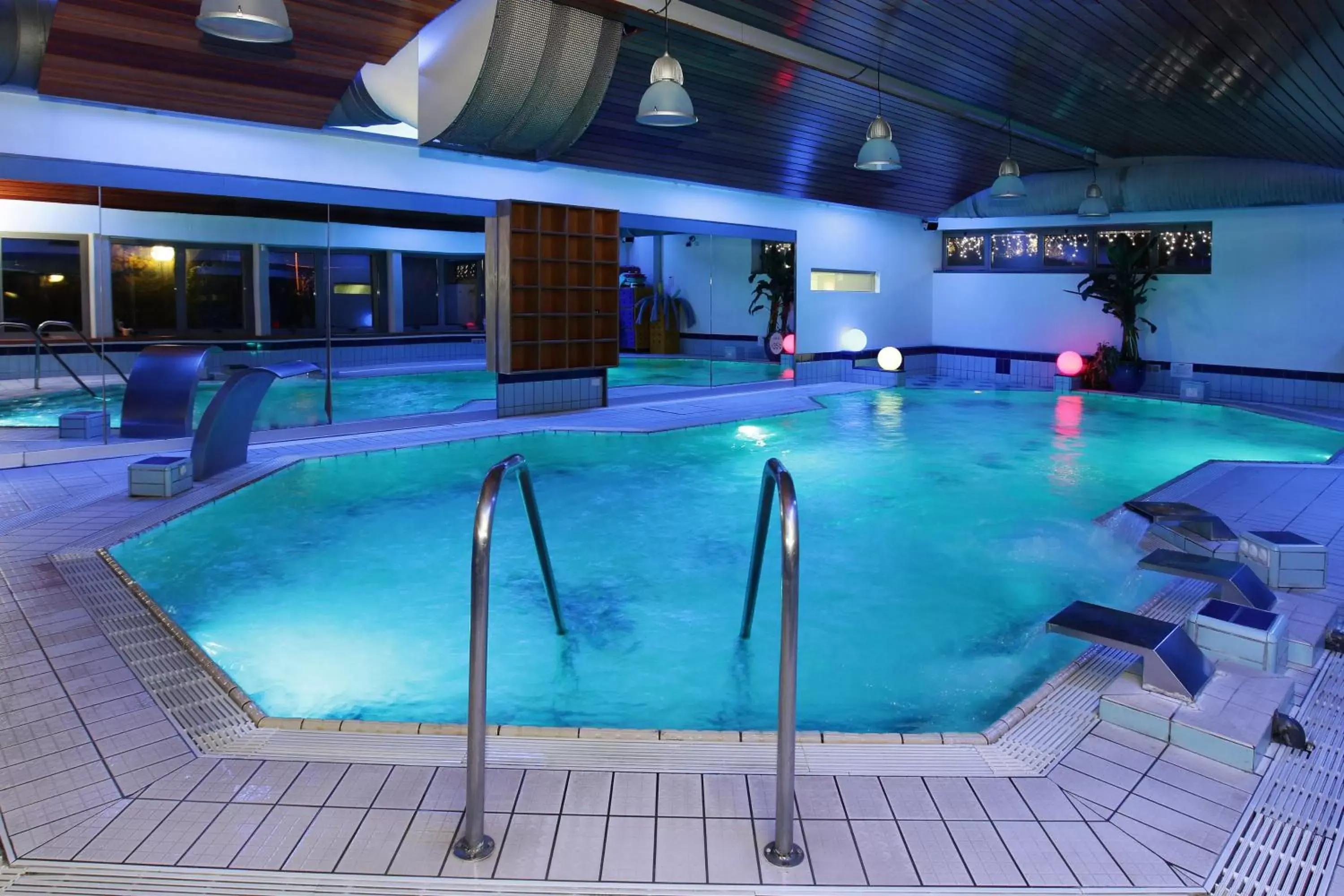 Spa and wellness centre/facilities, Swimming Pool in Hotel Terme Salvarola