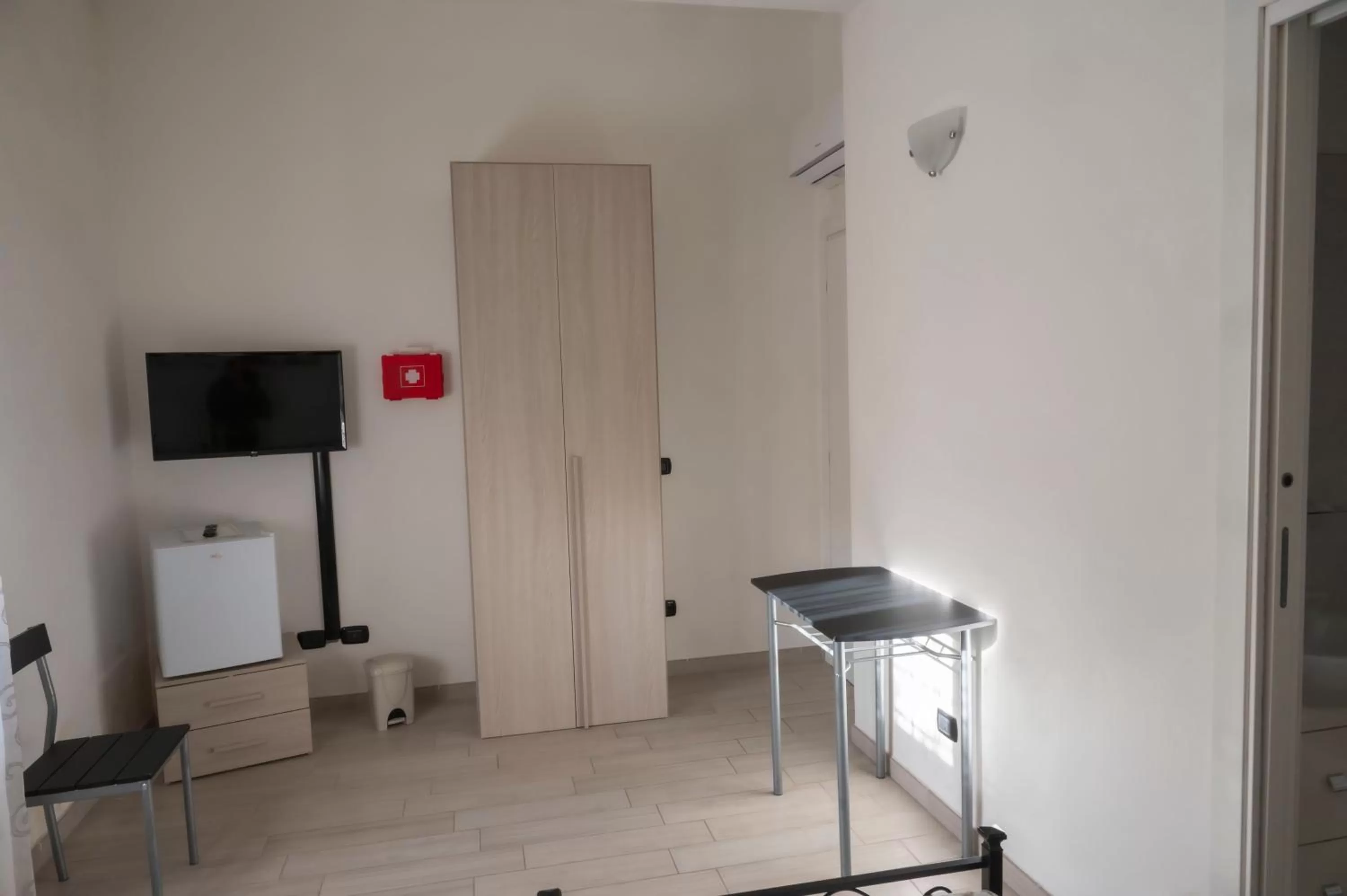 TV/Entertainment Center in Il Giardino dell'Eden