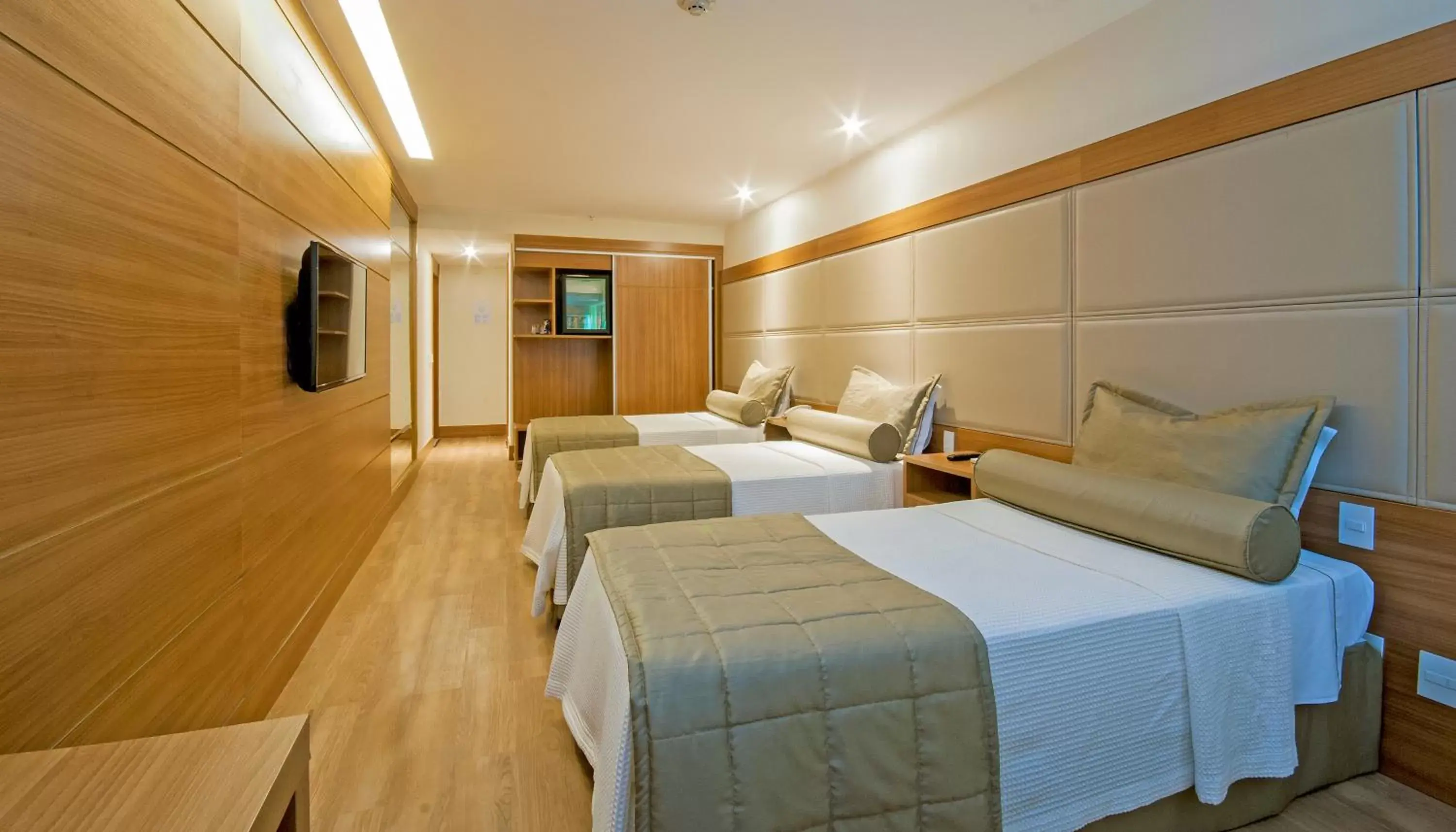 Photo of the whole room, Bed in Américas Granada Hotel Photo of the whole room, Bed in Américas Granada Hotel