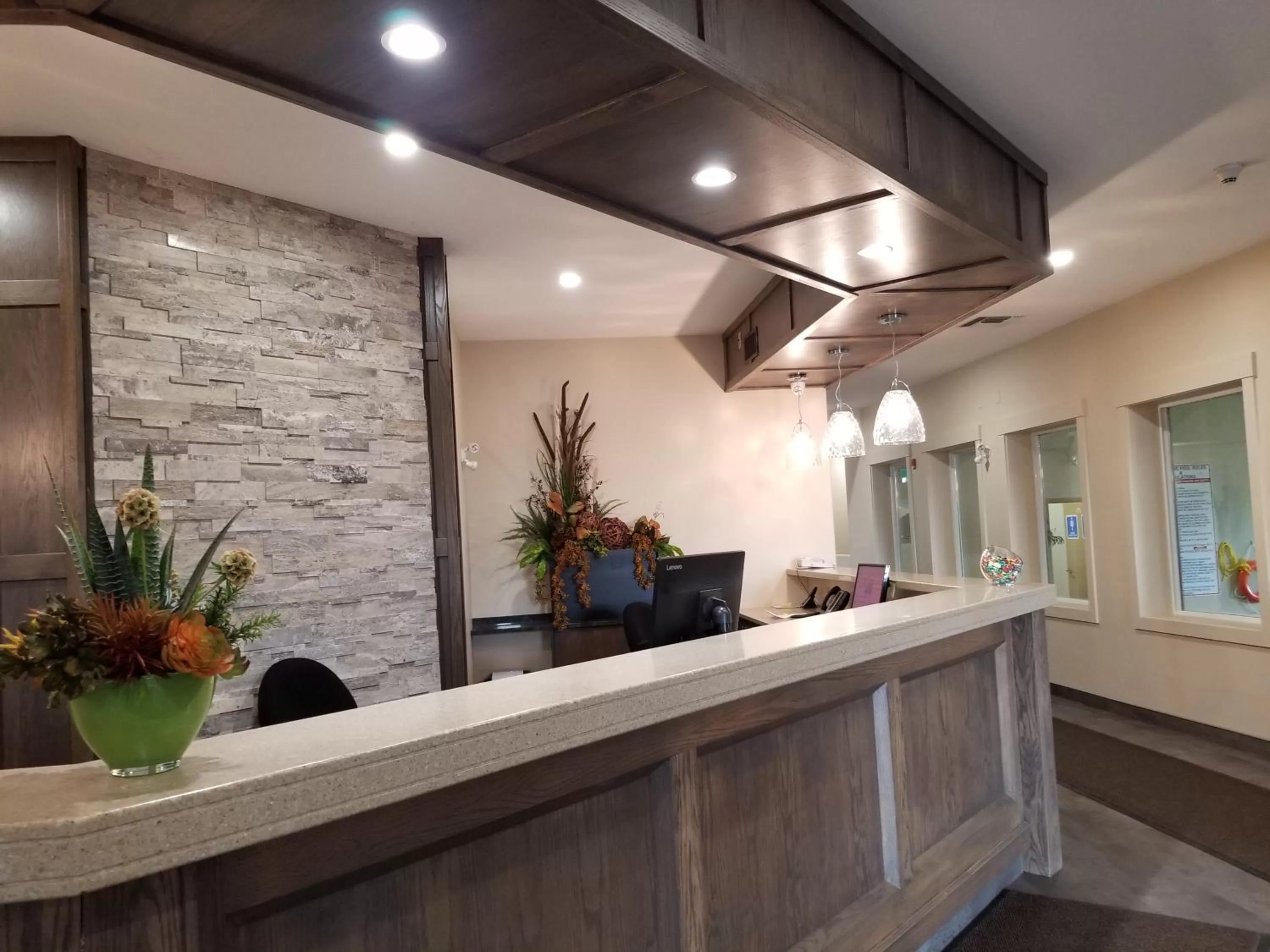 Lobby or reception in Western Budget Motel Leduc #3