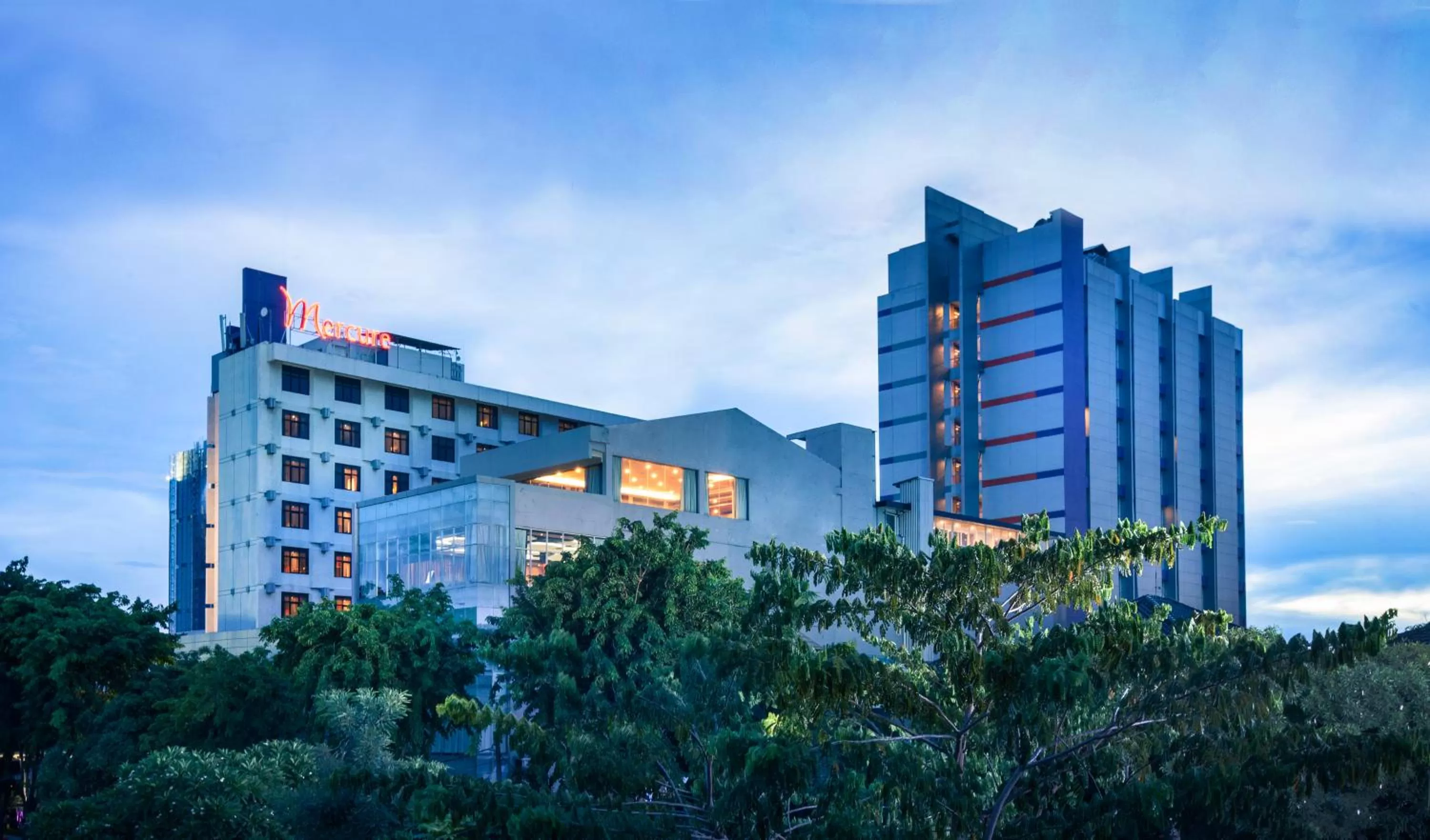 Street view in Mercure Surabaya Grand Mirama