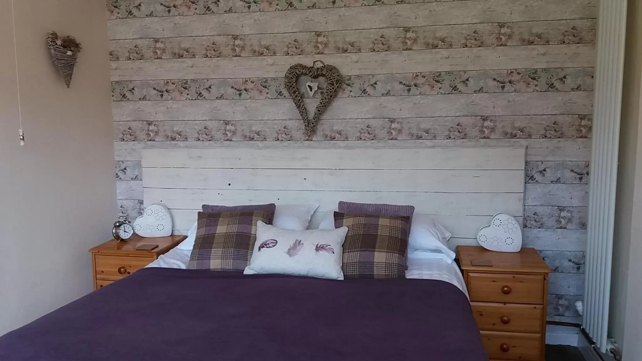 Bed in Swinside Inn