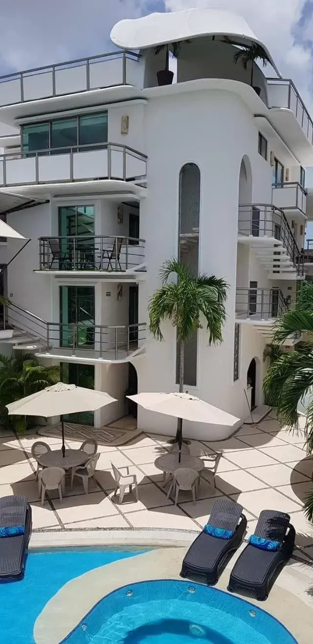 Property building, Swimming Pool in Hotel Blue Star Cancun