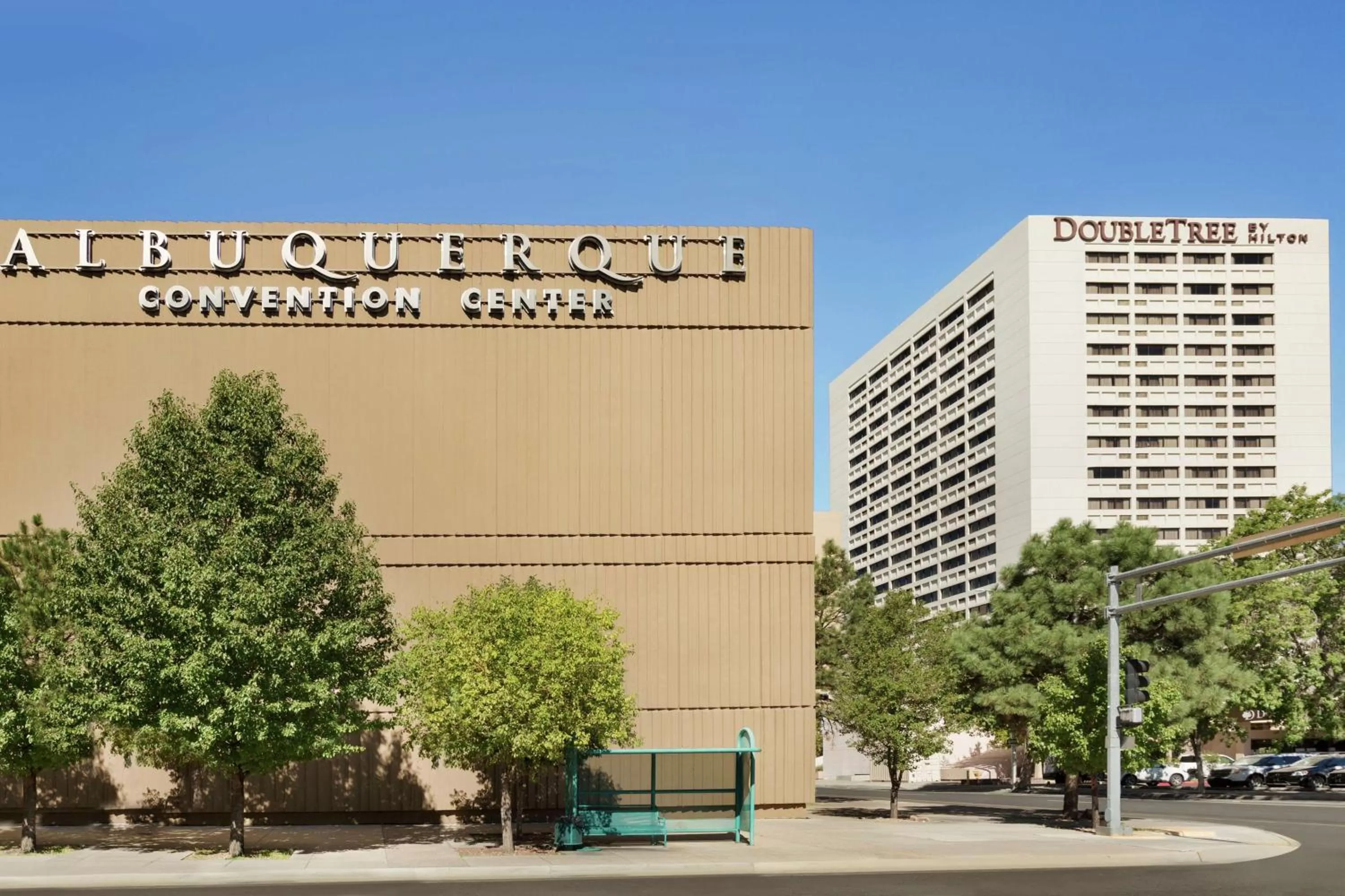 Property building in DoubleTree by Hilton Hotel Albuquerque