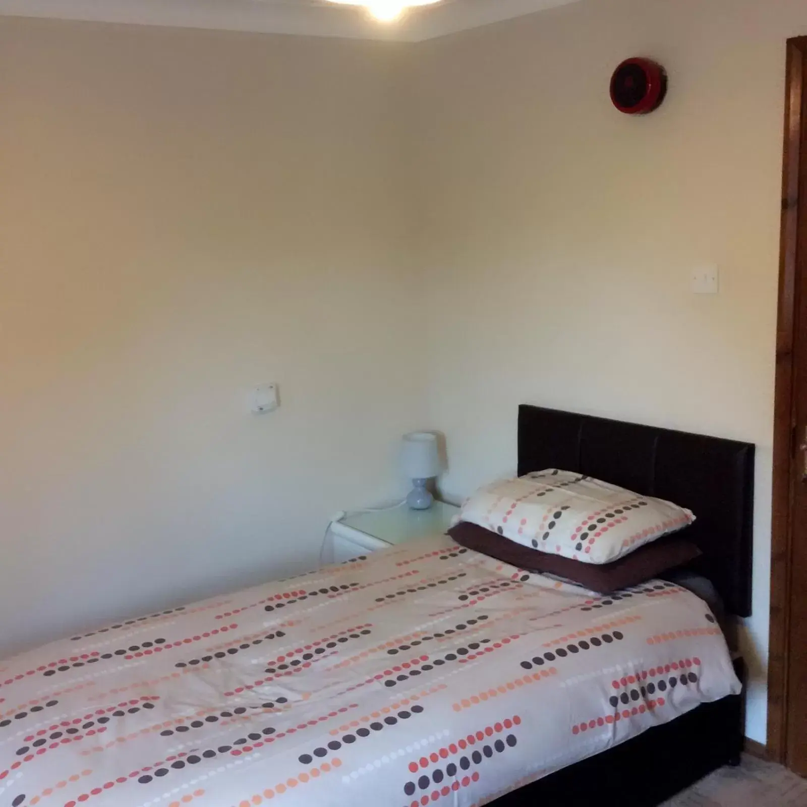 Bed in The Lodge Guest House Bed in The Lodge Guest House