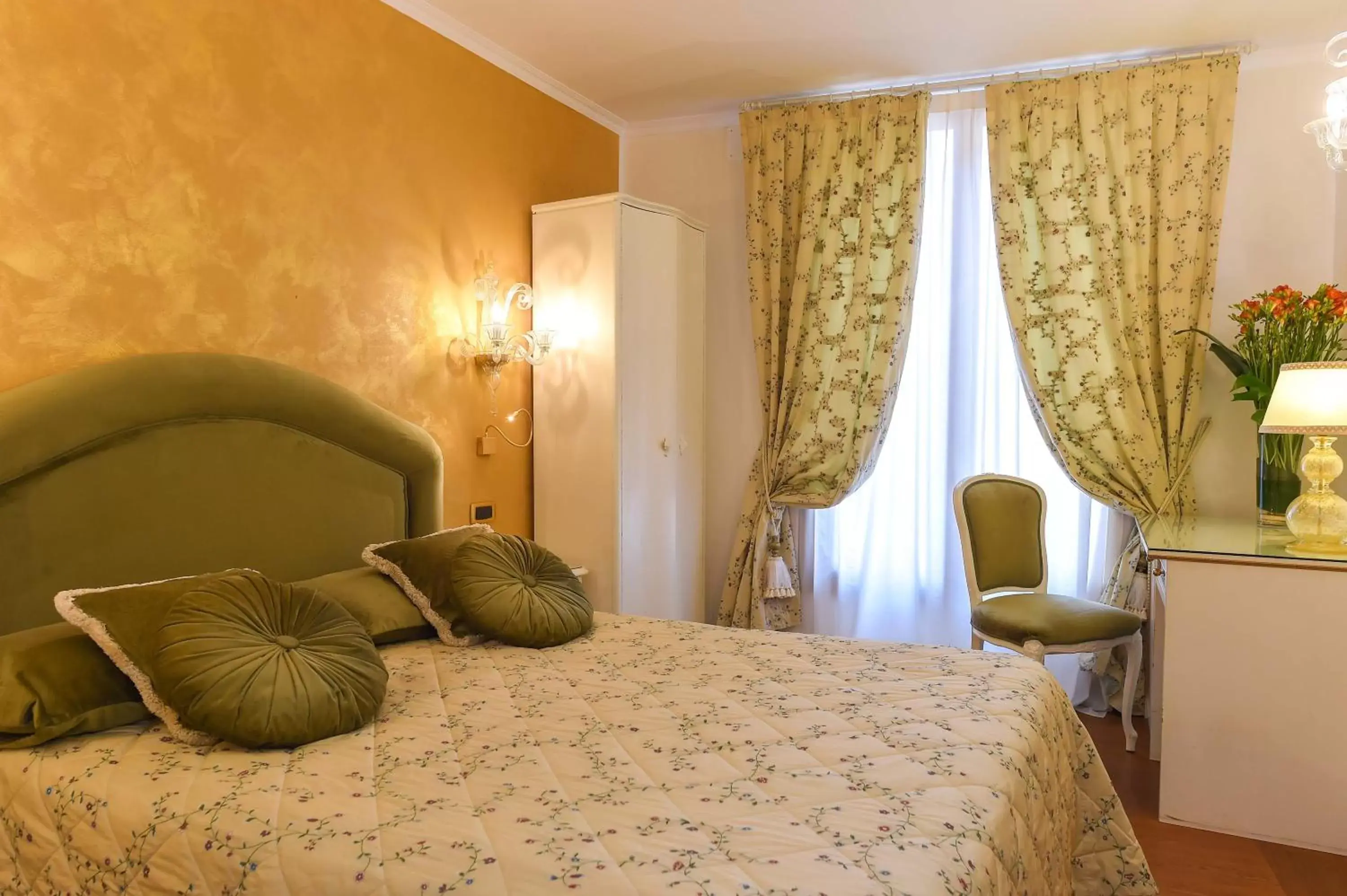 Bed in Hotel San Zaccaria