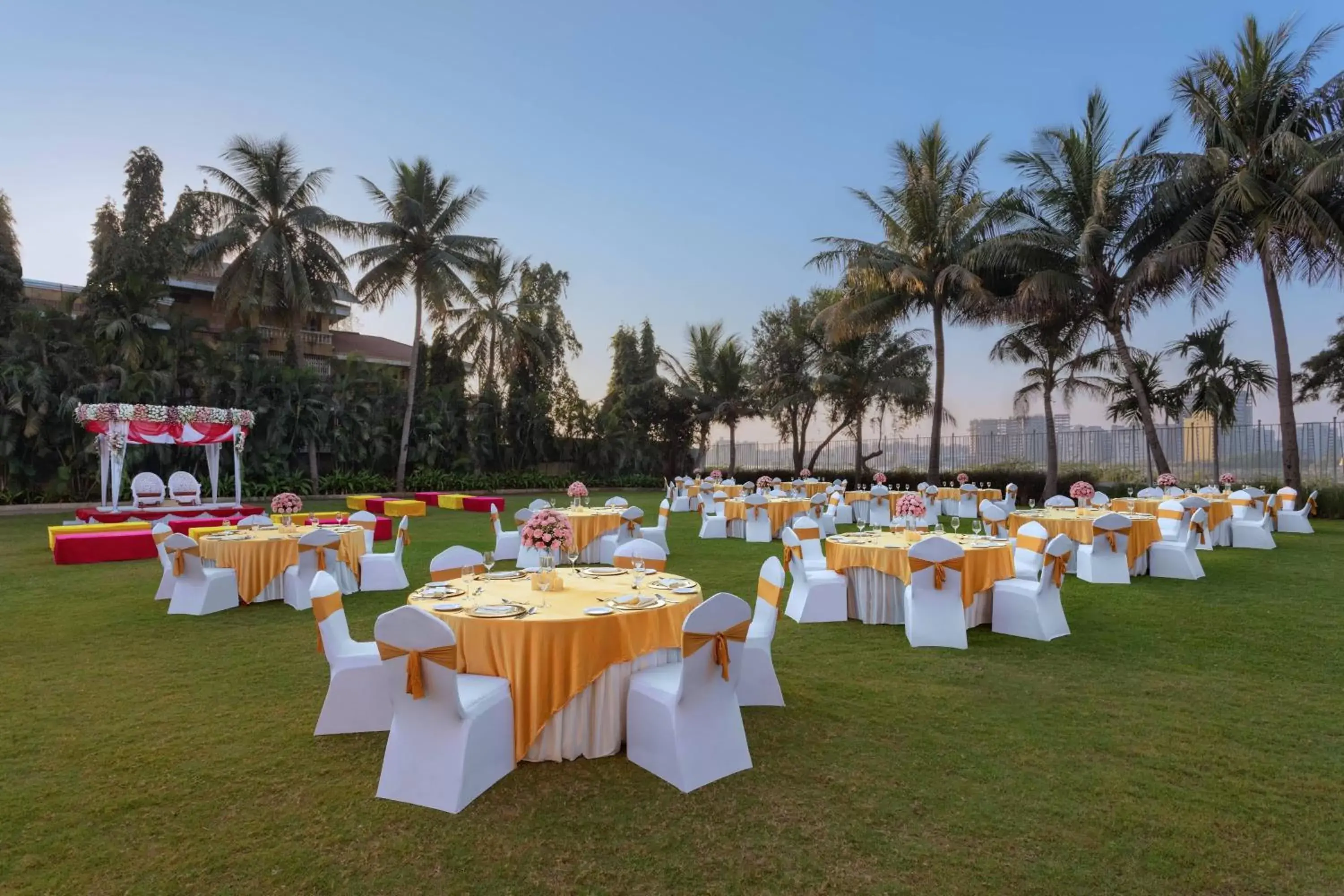 Banquet/Function facilities, Banquet Facilities in Surat Marriott Hotel