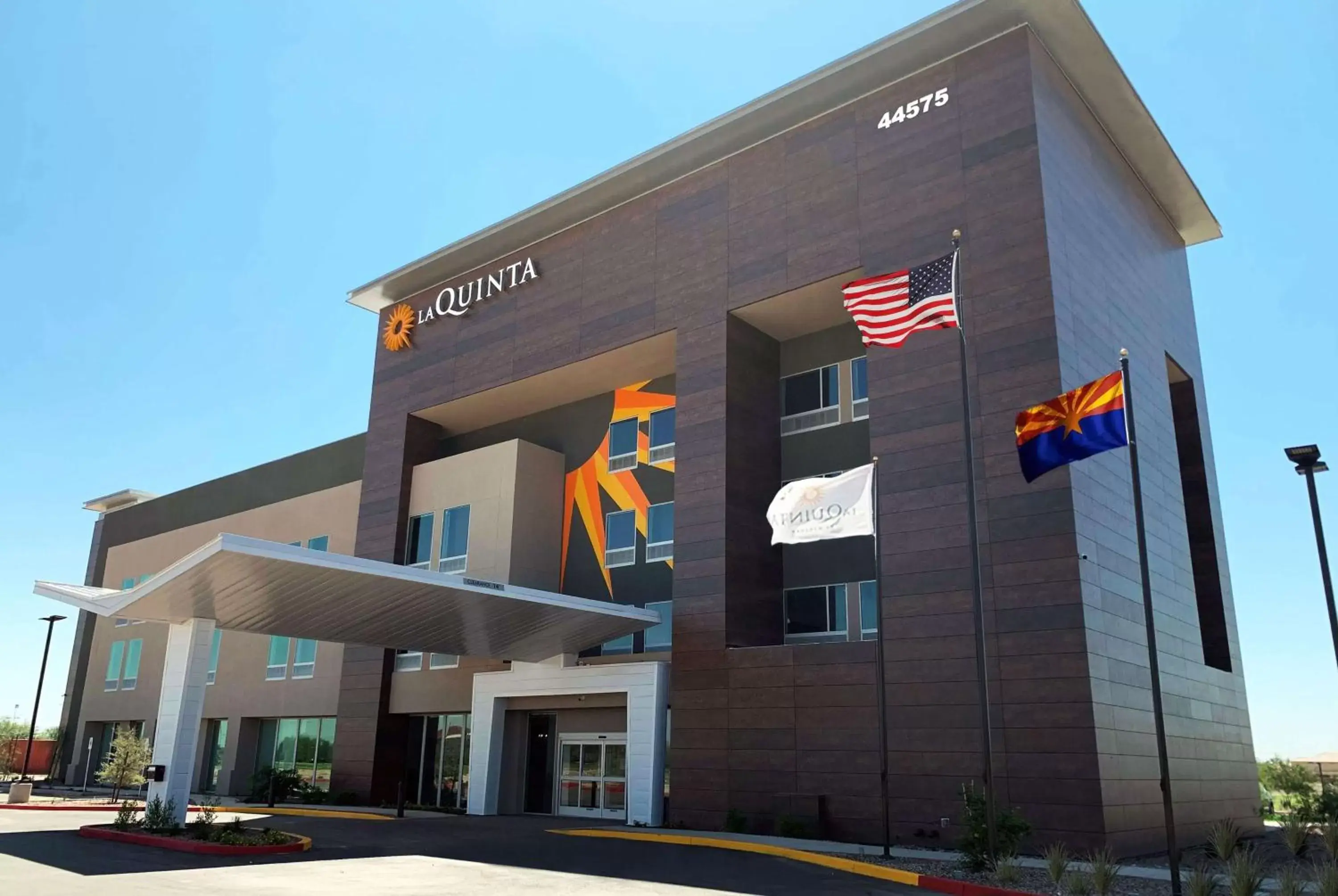 Property Building in La Quinta Inn & Suites by Wyndham Maricopa Copper Sky