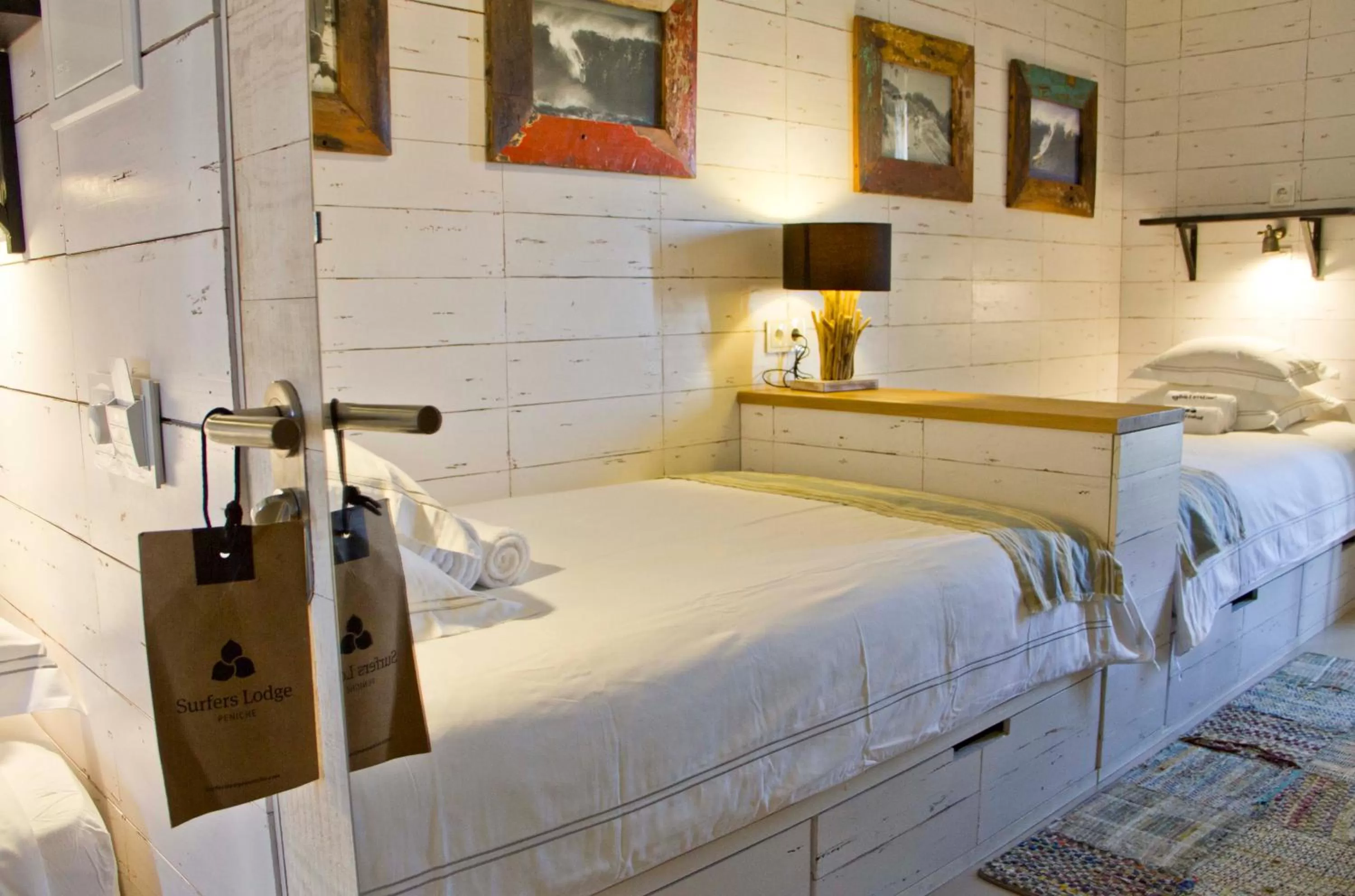 Bed in Surfers Lodge Peniche