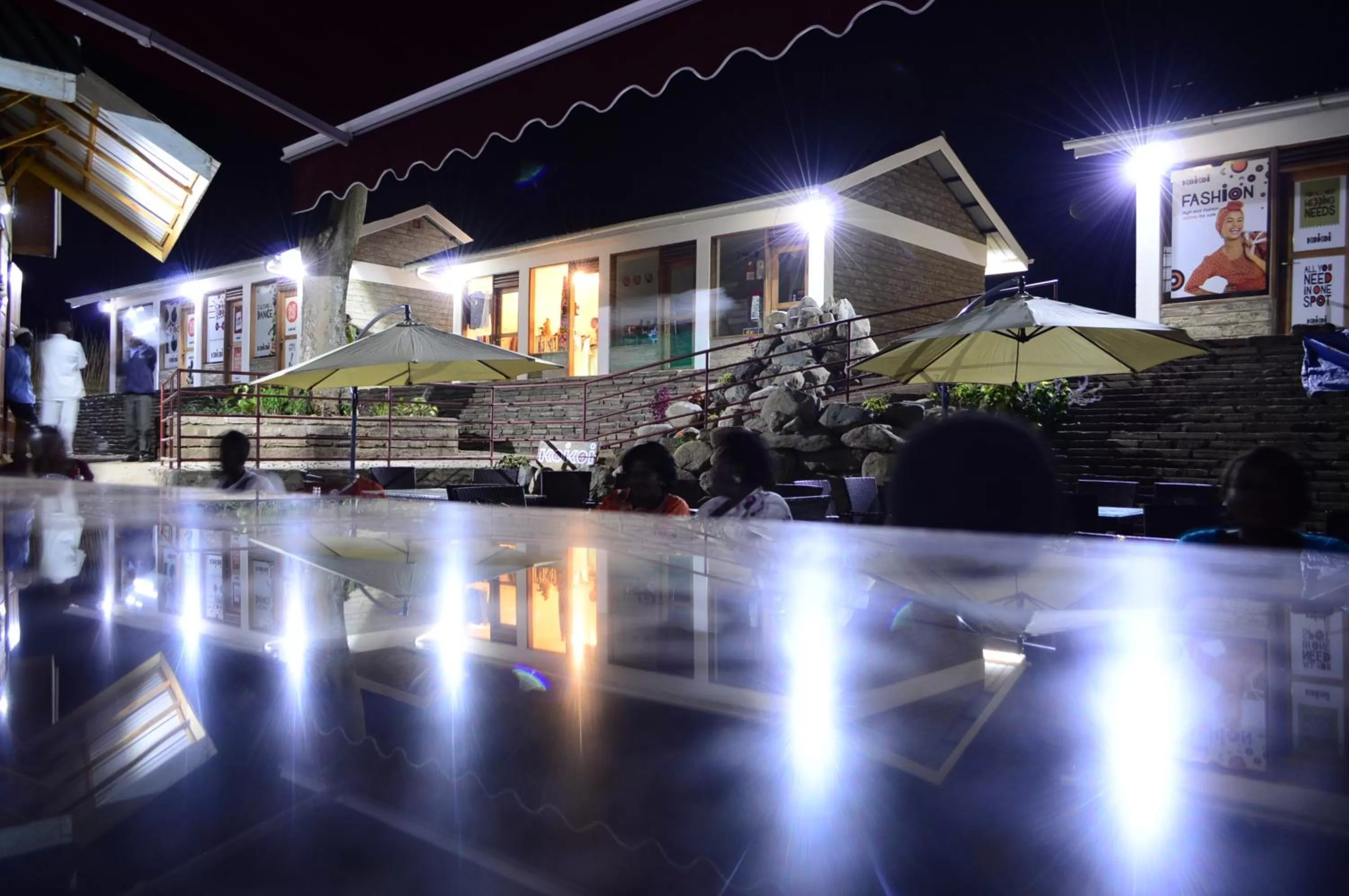 Lounge or bar in Koi Koi, Fort Portal