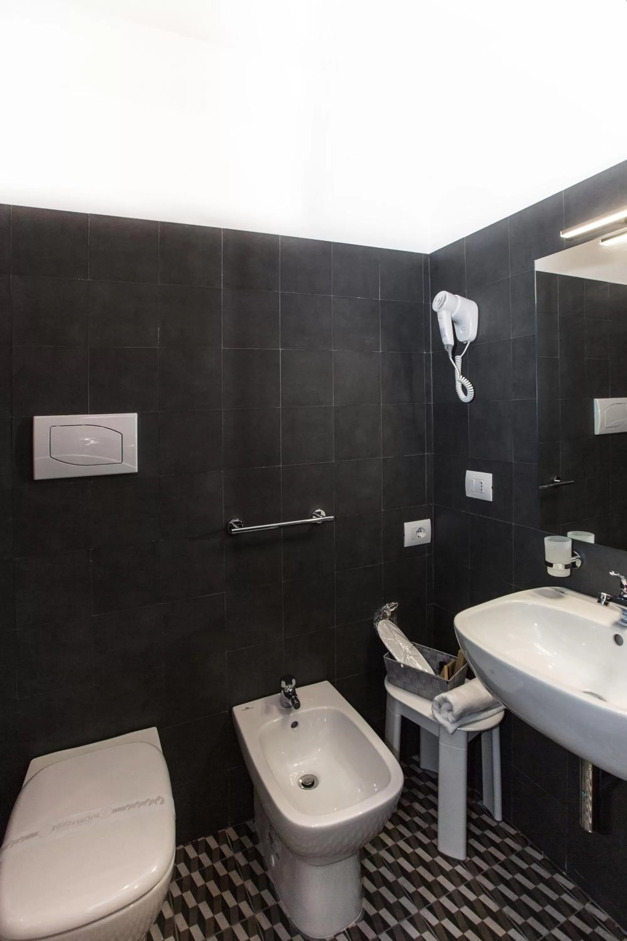 Shower in Malù Suites