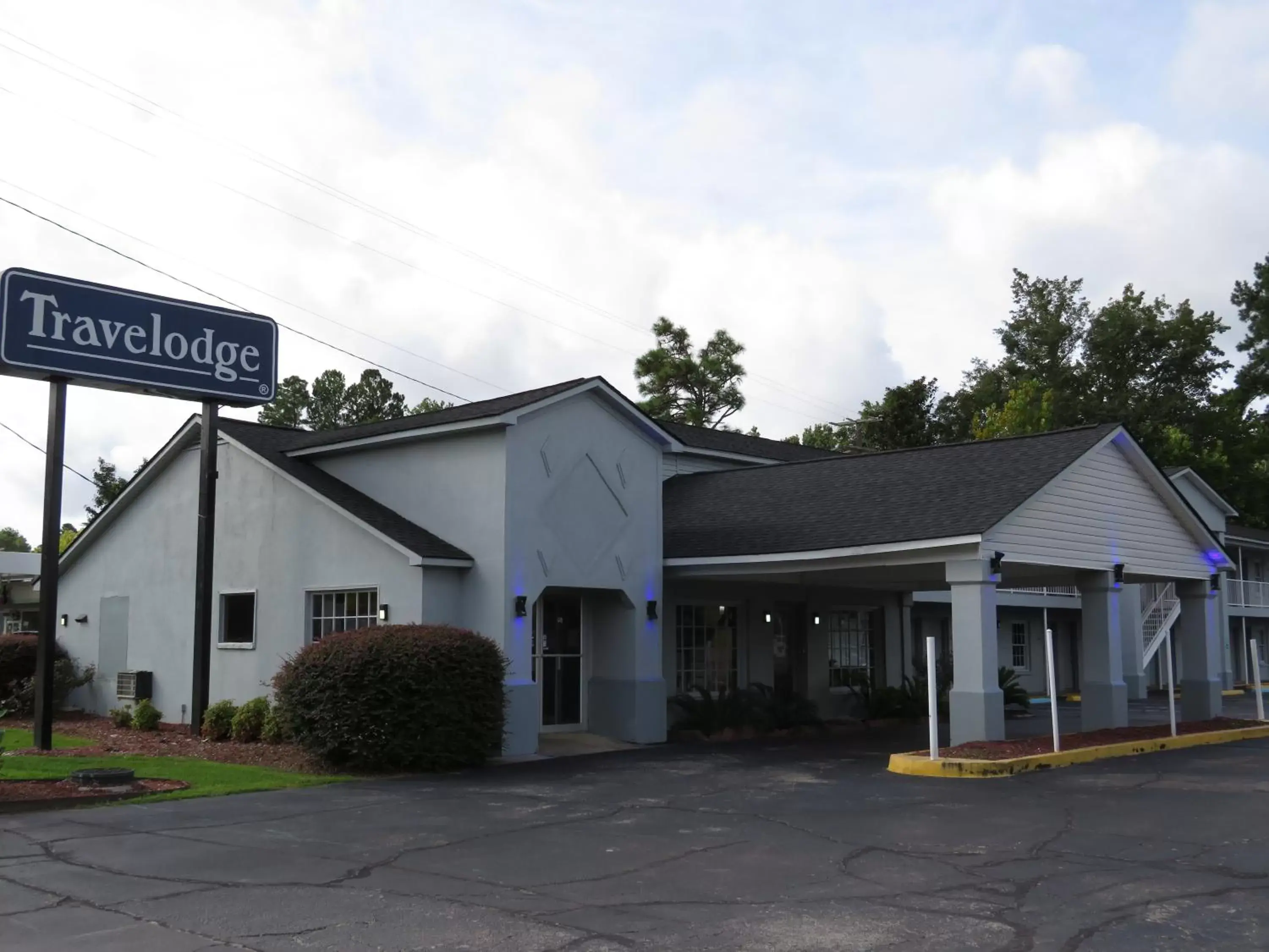 Landmark view in Travelodge by Wyndham Walterboro Landmark view in Travelodge by Wyndham Walterboro