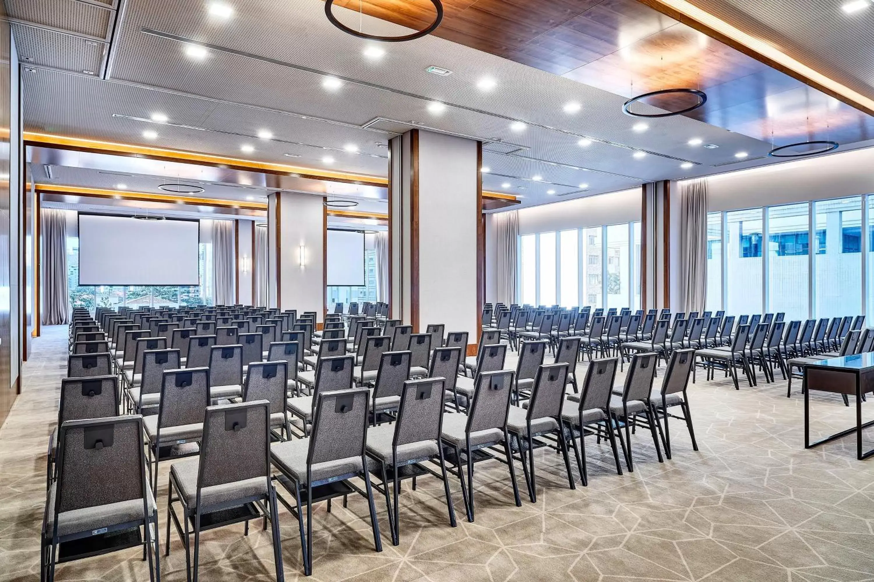 Meeting/conference room in Sheraton Santos Hotel