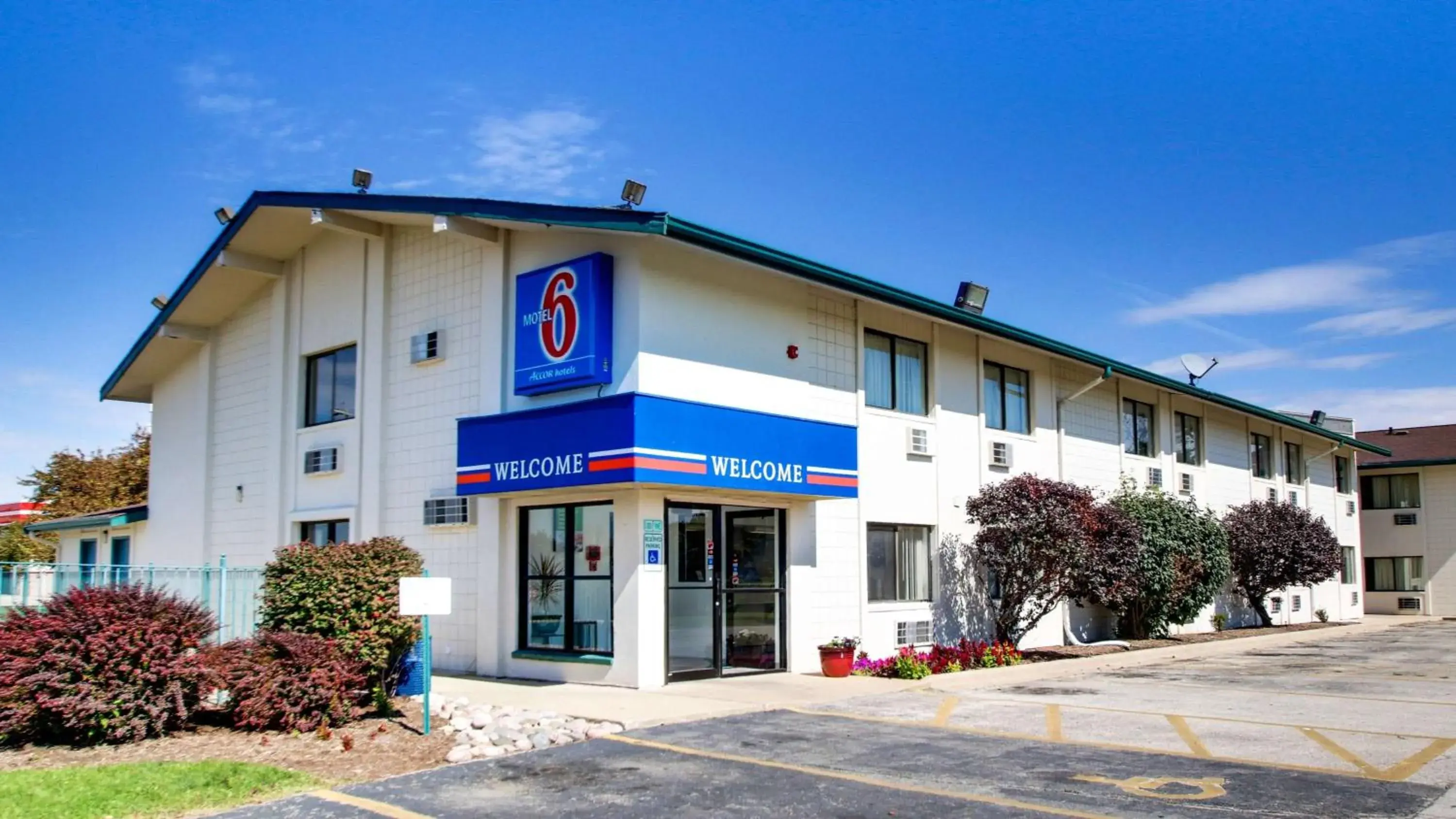 Property building in Motel 6-Normal, IL - Bloomington Area