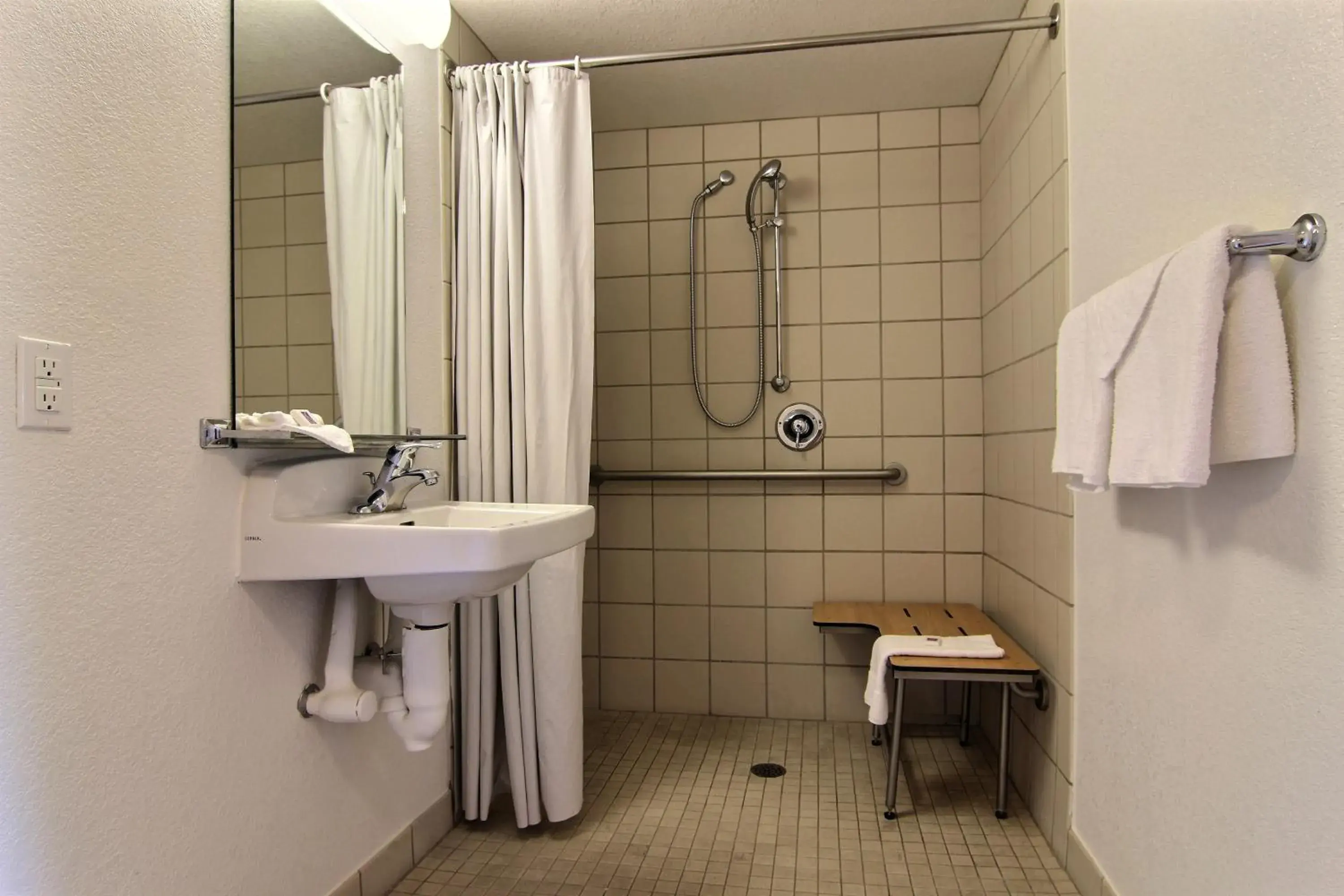 Shower, Bathroom in Motel 6-Albuquerque, NM - Coors Road