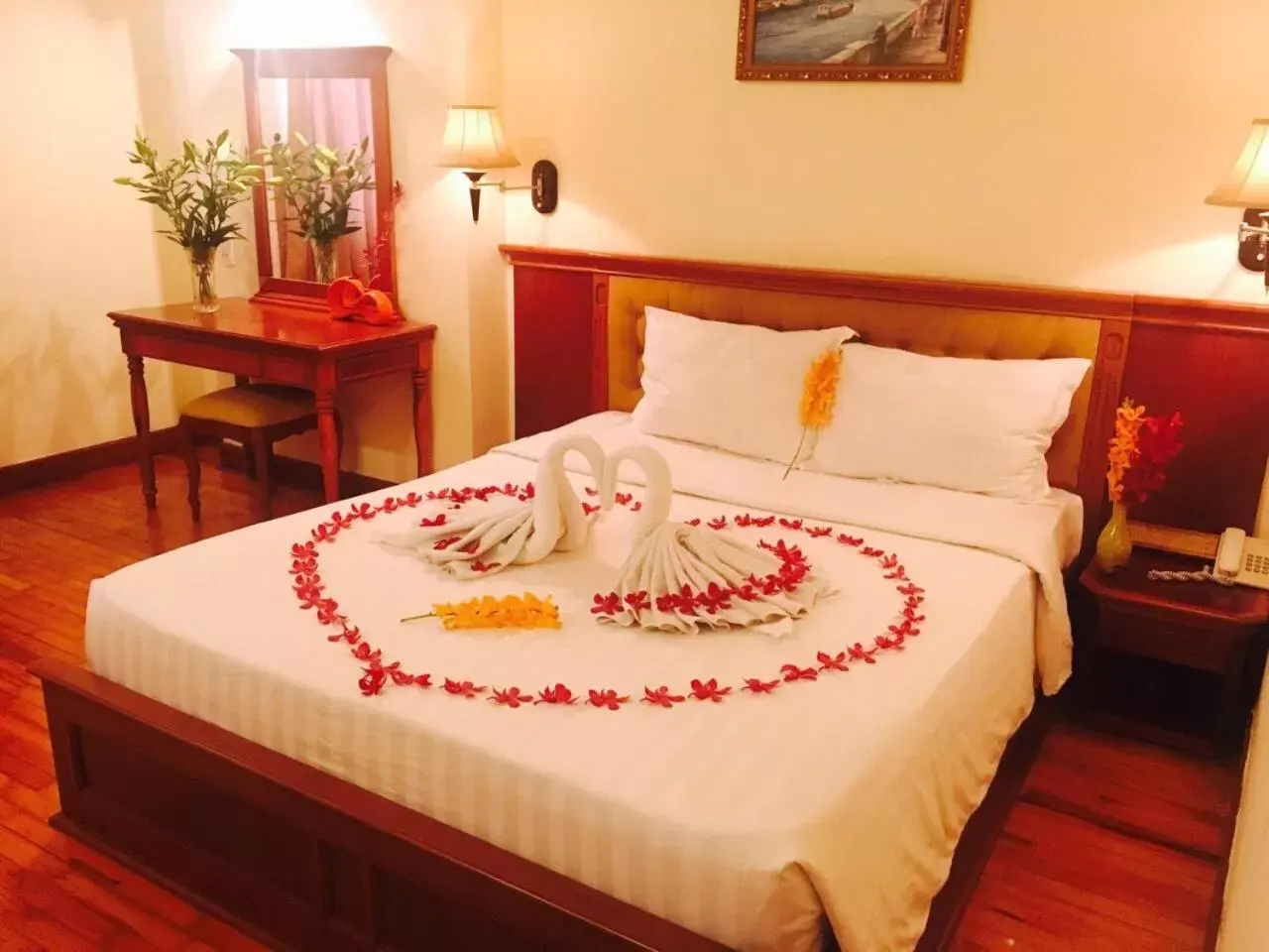 Deluxe Double Room in Hoang Yen Hotel Deluxe Double Room in Hoang Yen Hotel