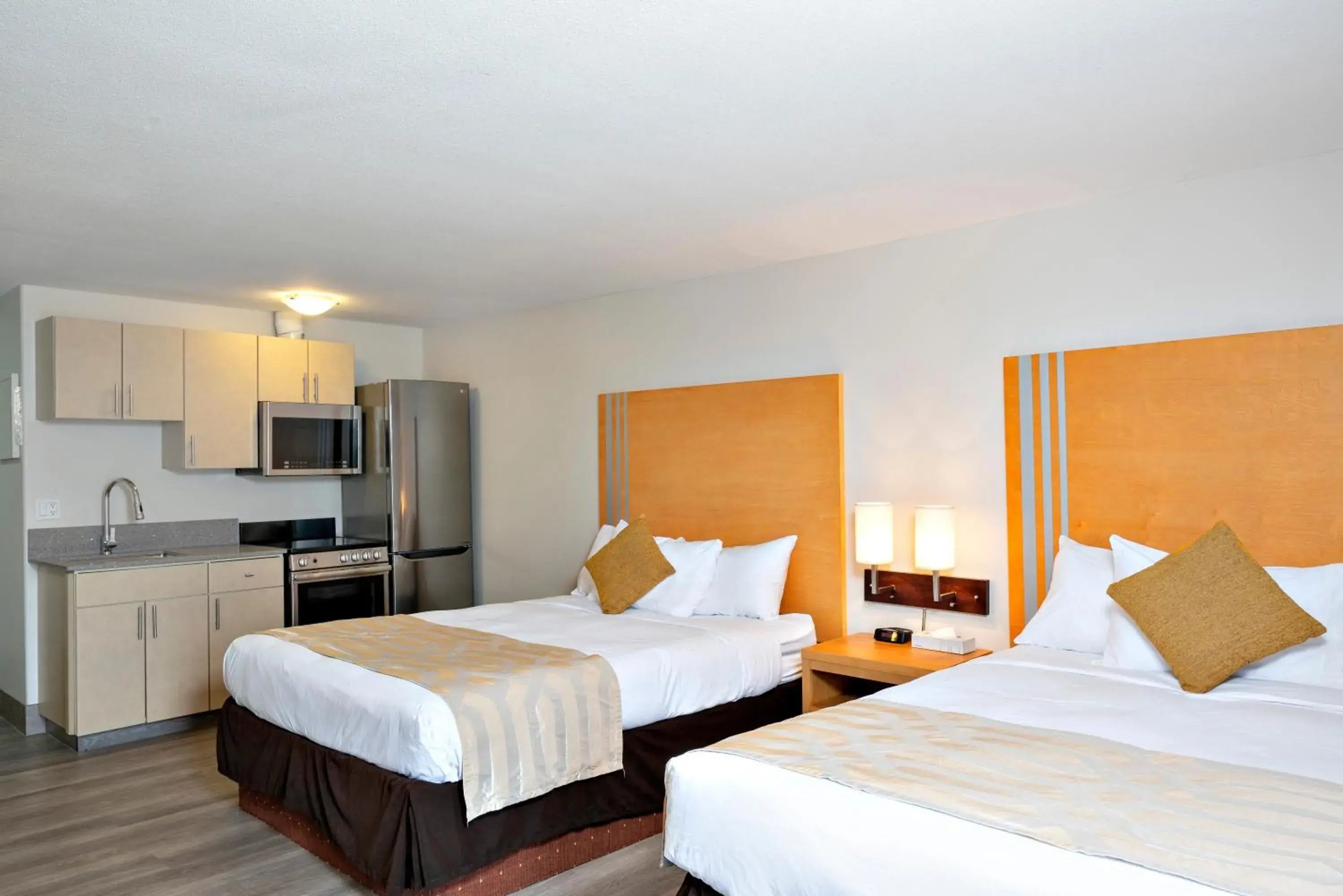 Bed in Coast Osoyoos Beach Hotel