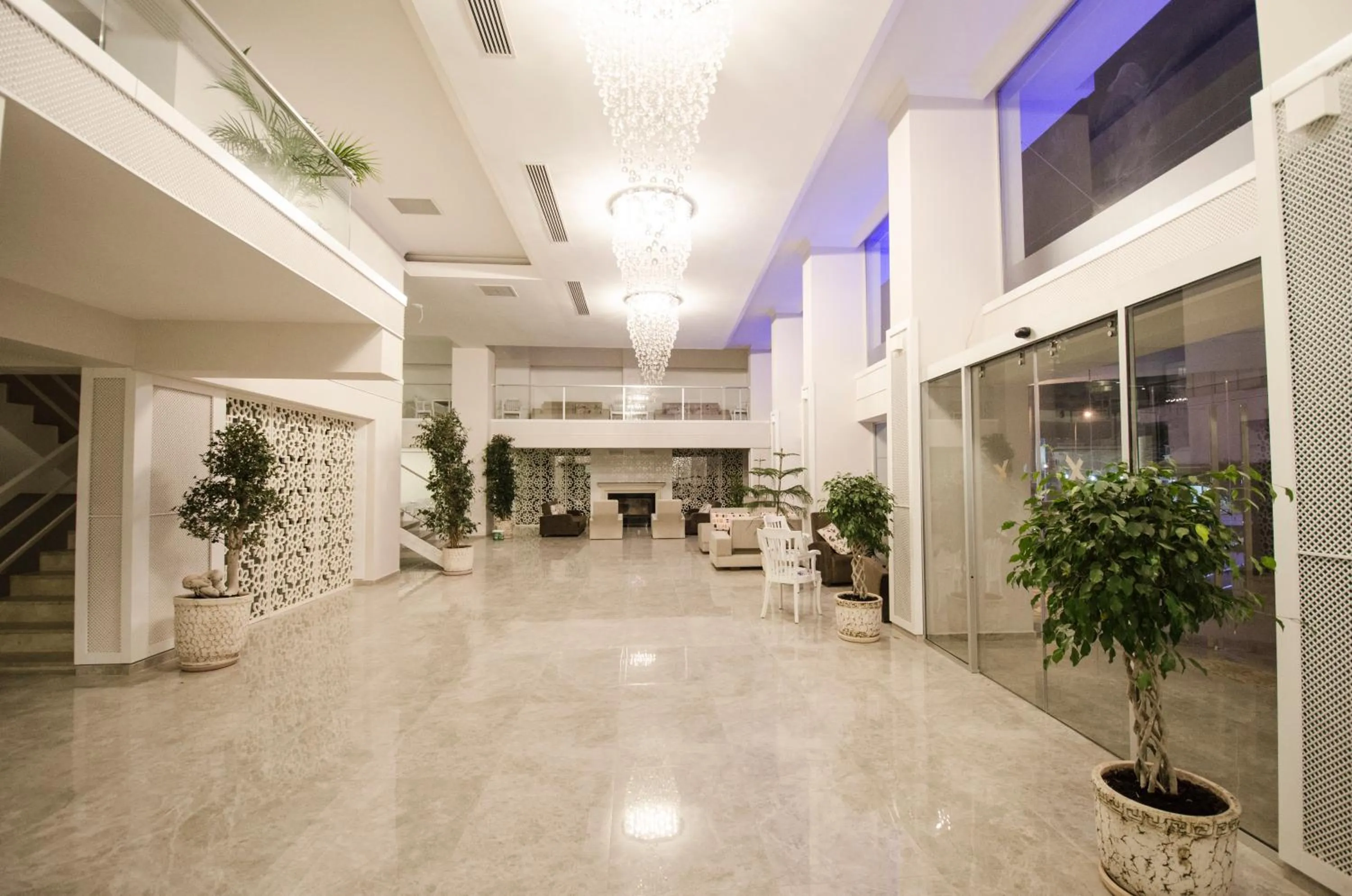 Lobby or reception in Cimenoglu Hotel