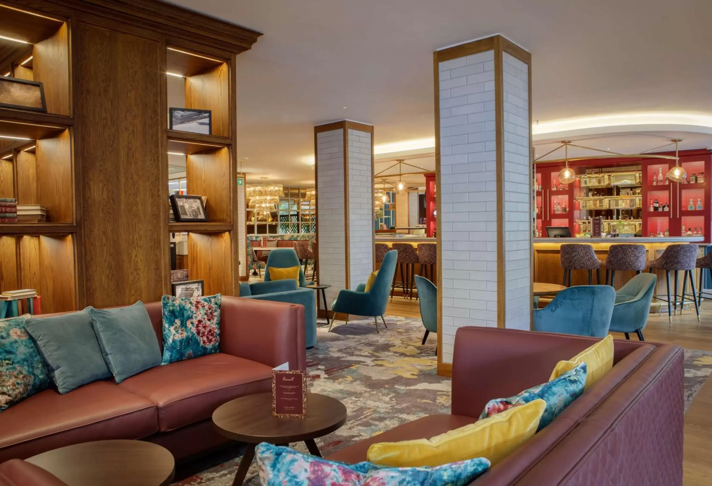 Lounge or bar in DoubleTree by Hilton Bath