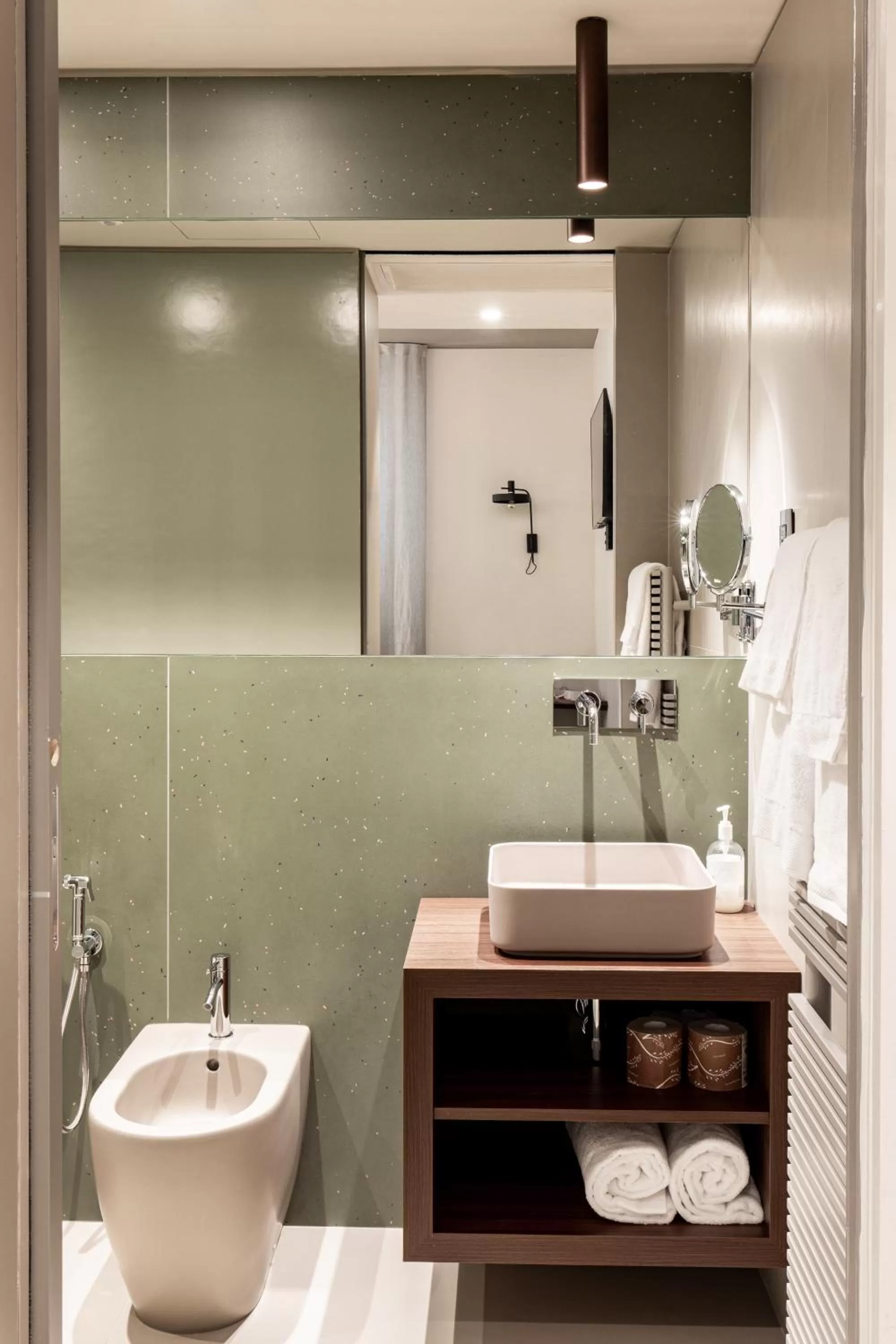 Bathroom in RB del Teatro&Apartaments