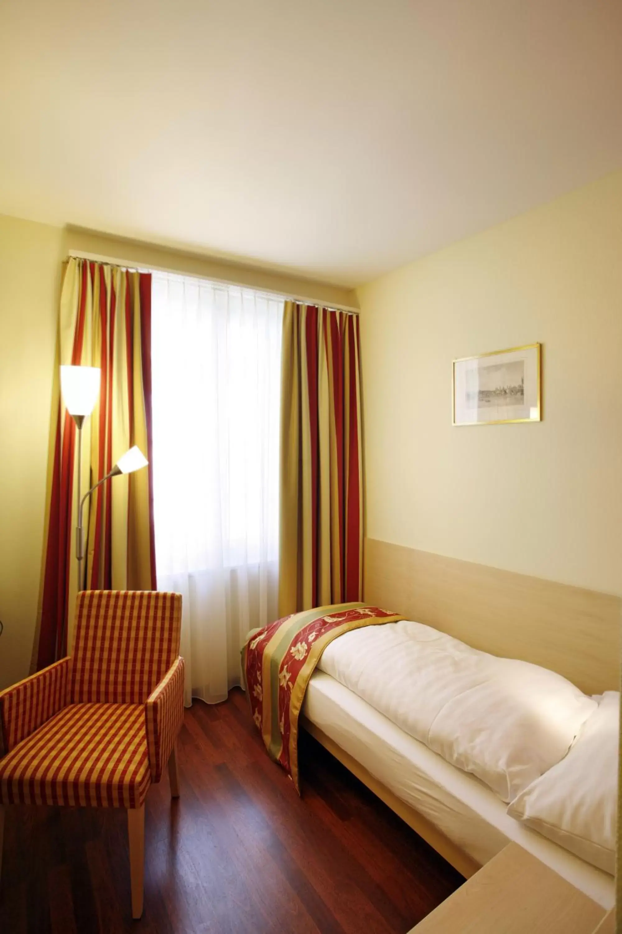 Bed in Hotel De la Paix