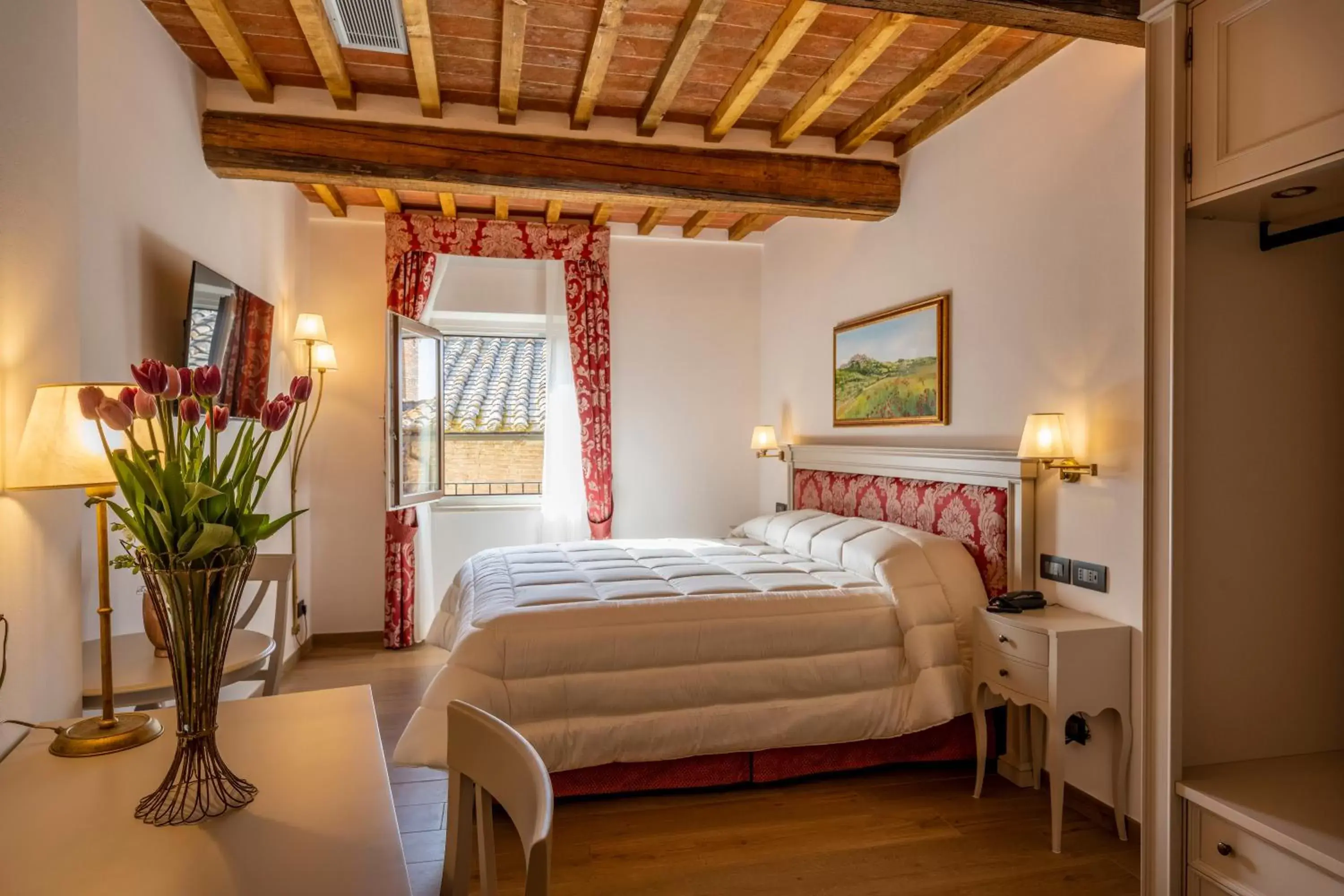 Bed in Palazzo del Mercante